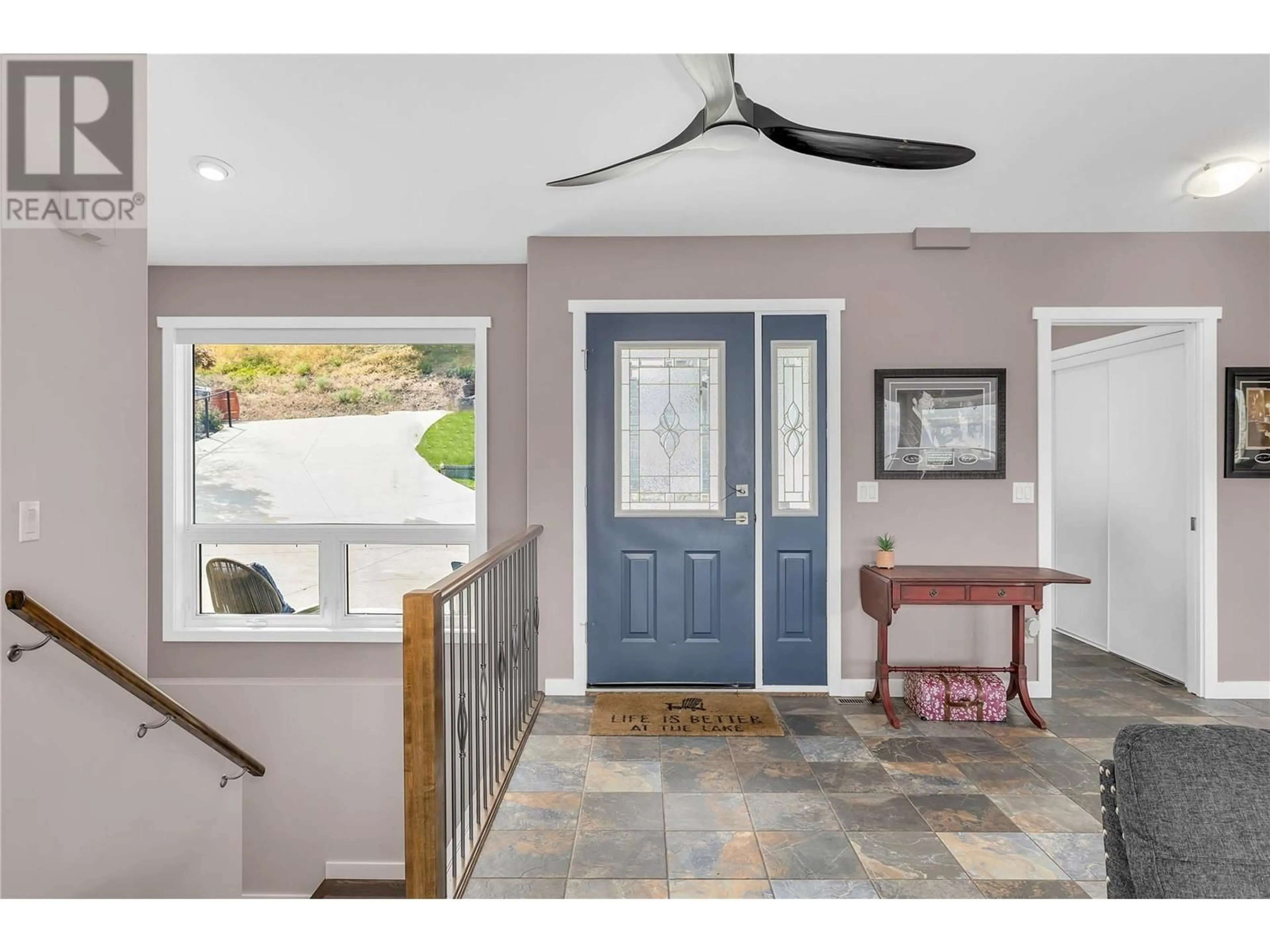 Indoor entryway for 3590 Apple Way Boulevard, West Kelowna British Columbia V4T1Y7