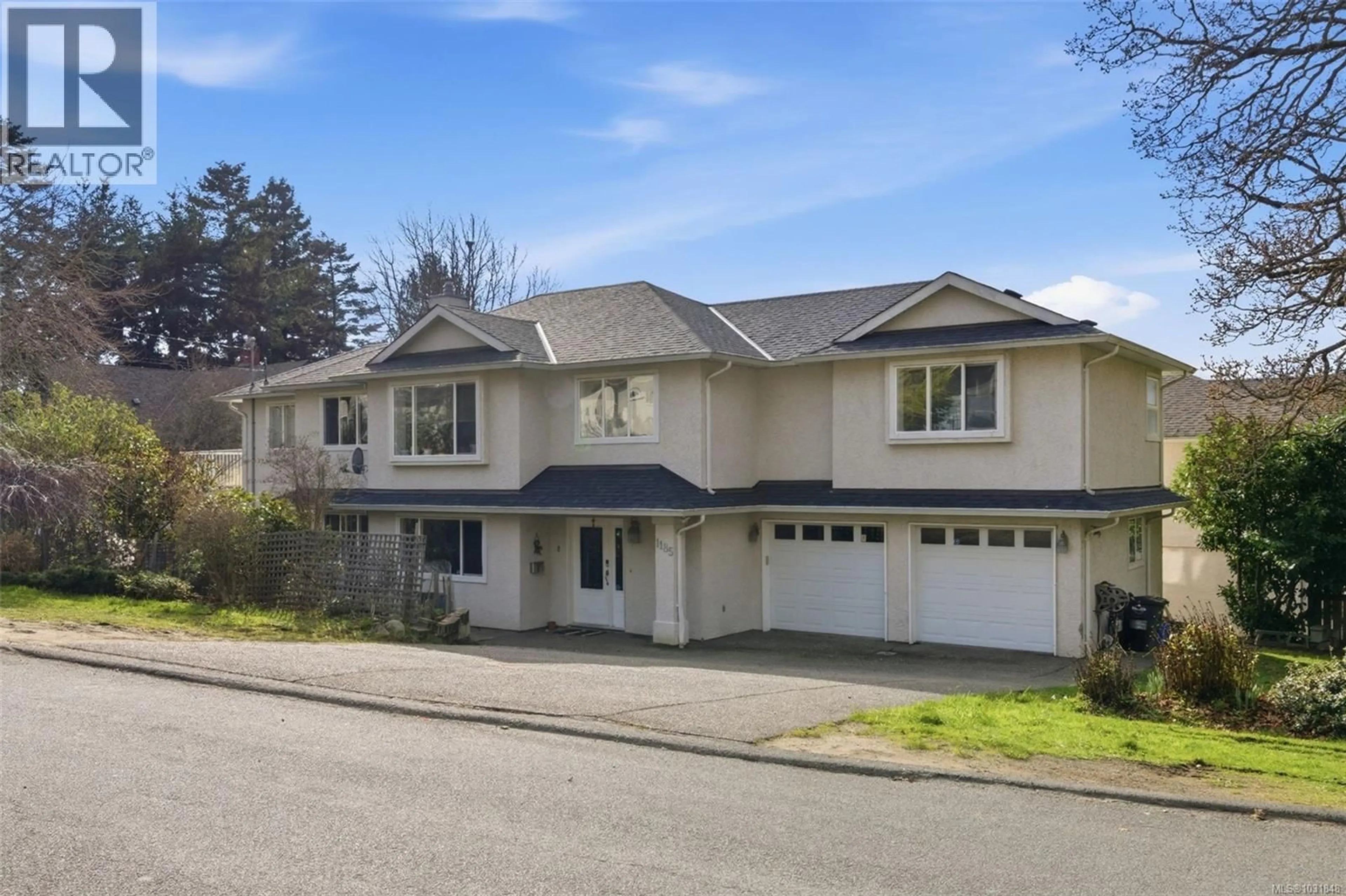 A pic from outside/outdoor area/front of a property/back of a property/a pic from drone, street for 1185 ROCK STREET, Saanich British Columbia V8P2C1