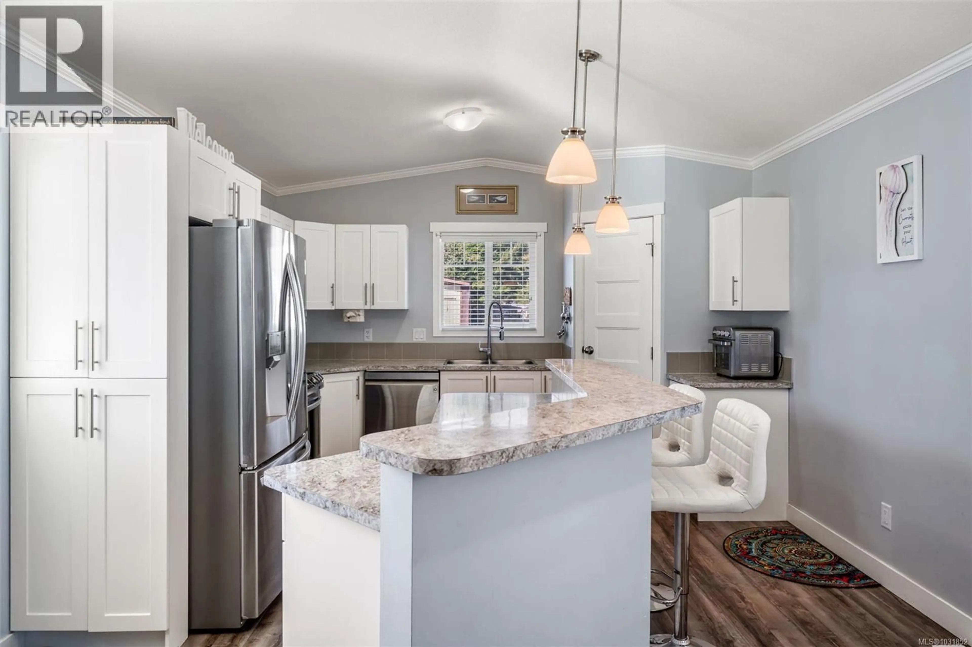 Open concept kitchen, ceramic/tile floor for 36 - 3497 GIBBINS ROAD, Duncan British Columbia V9L6C9