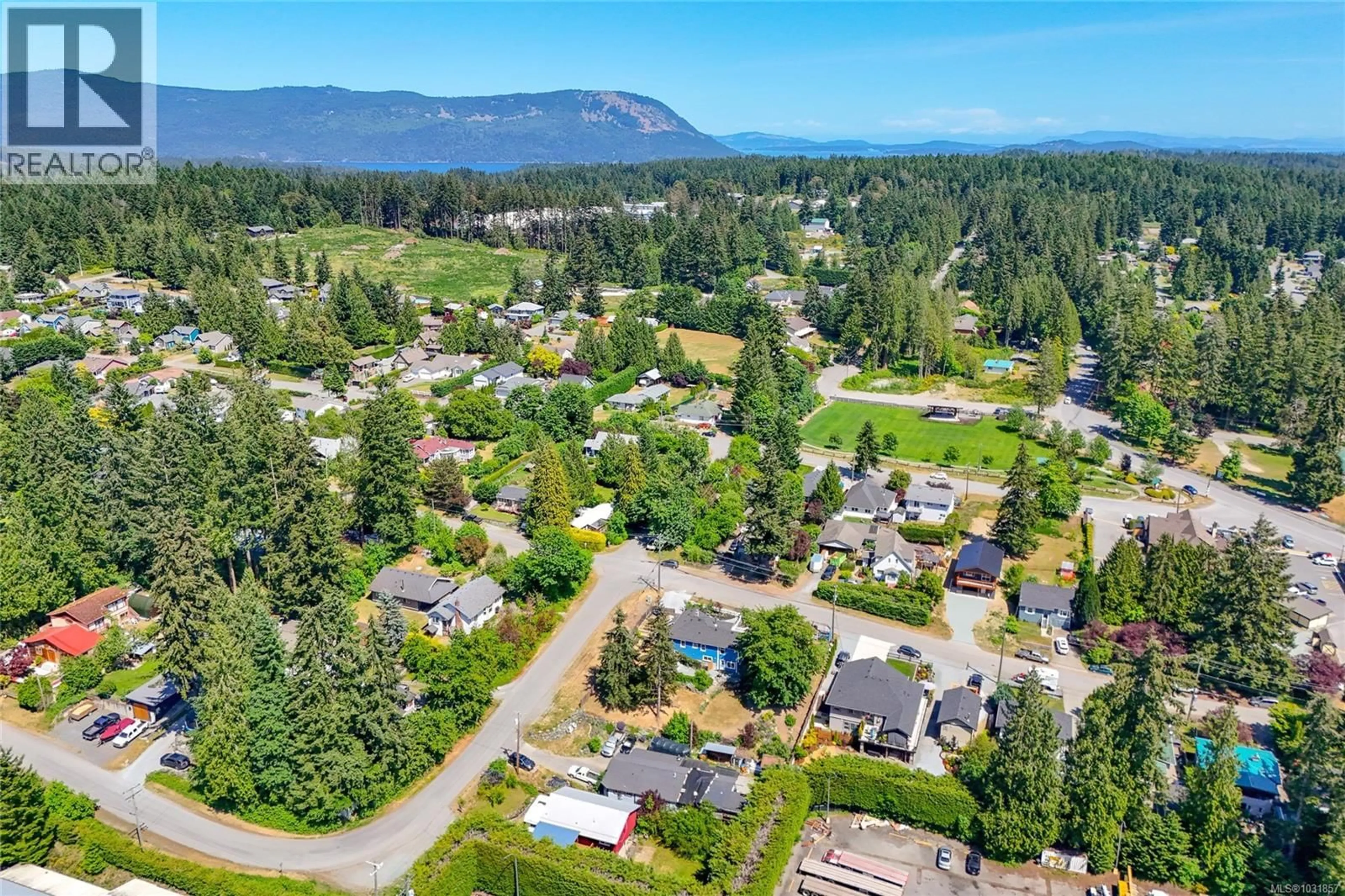 A pic from outside/outdoor area/front of a property/back of a property/a pic from drone, mountain view for 3590 GARLAND AVENUE, Cobble Hill British Columbia V0R1L0