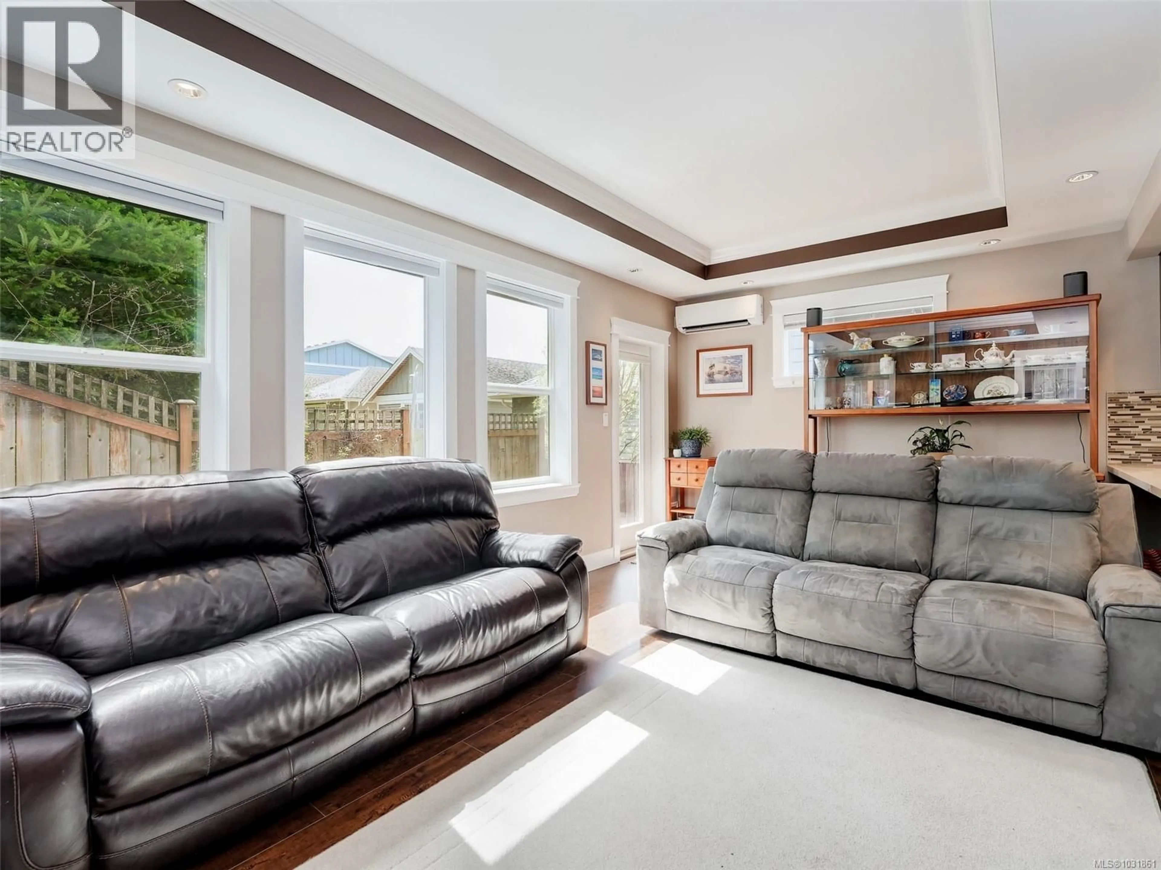 Living room with furniture, unknown for 969 TAYBERRY TERRACE, Langford British Columbia V9C0E4