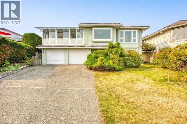 6045 ICARUS DRIVE, Nanaimo 4