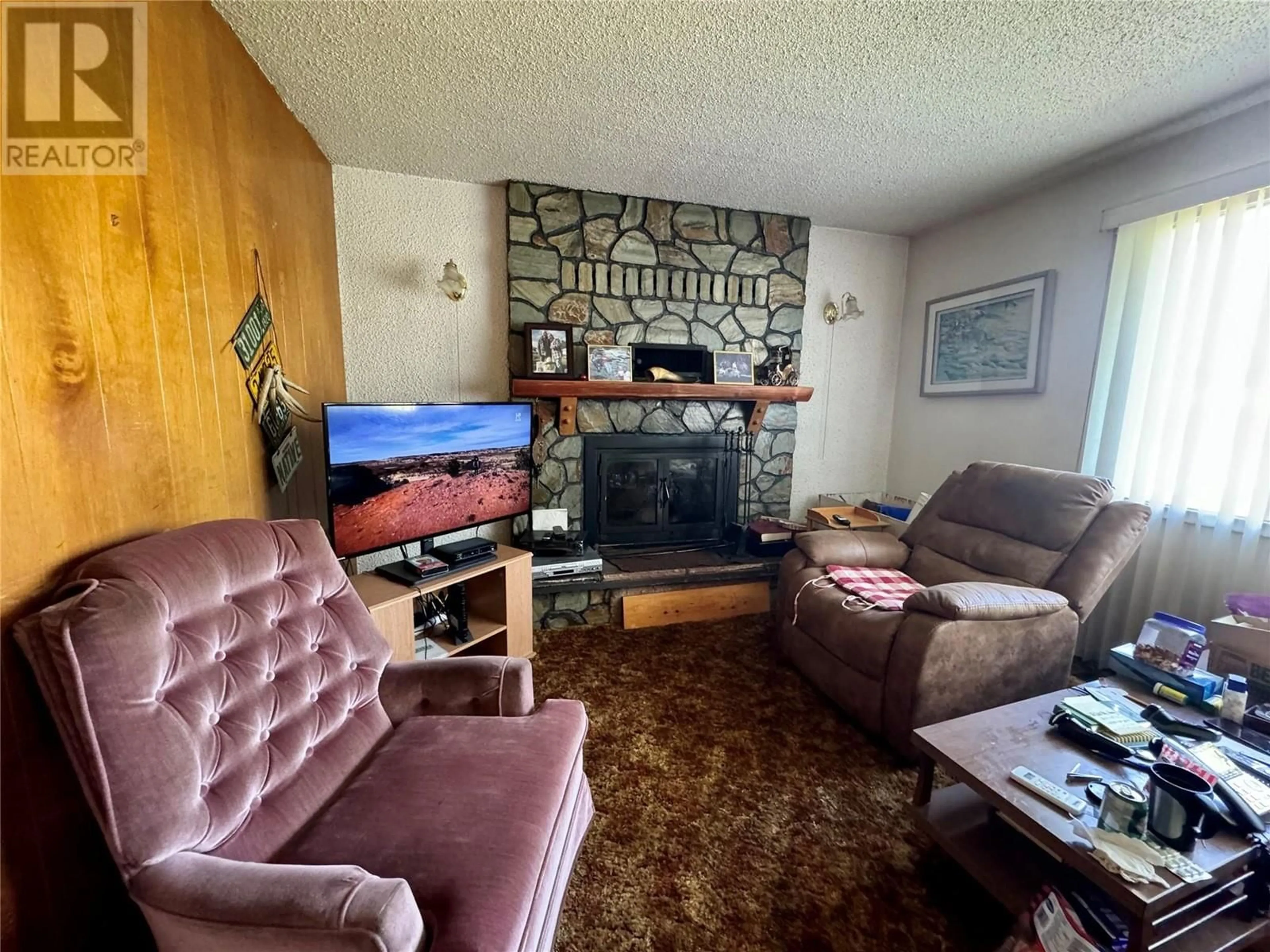 Living room with furniture, unknown for 921 91A Avenue, Dawson Creek British Columbia V1G1B4