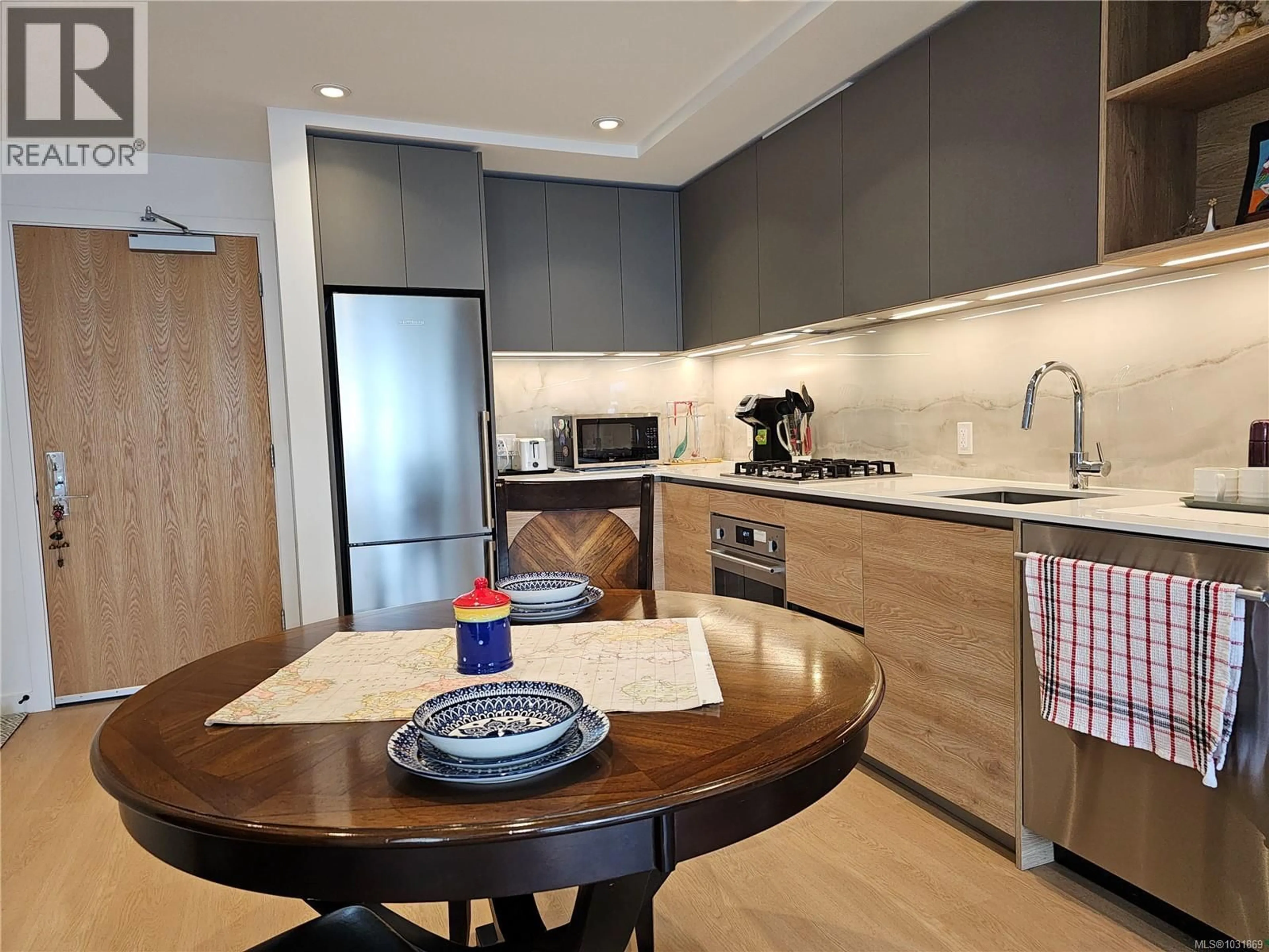 Unknown for 504 - 363 TYEE ROAD, Victoria British Columbia V9A0B5