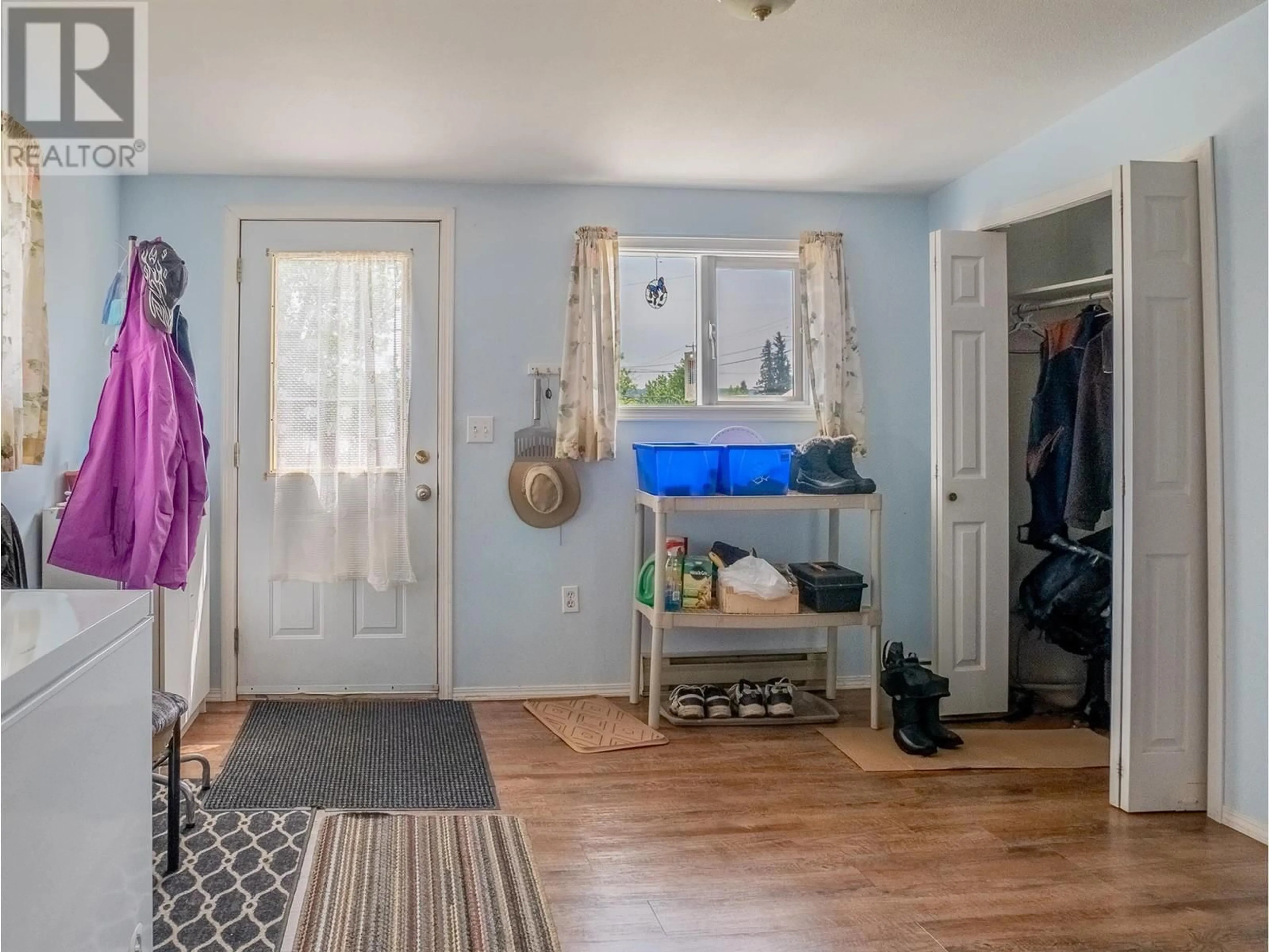 Indoor entryway for 5105 Sukrit Parmar Lane, Pouce Coupe British Columbia V0C2C0