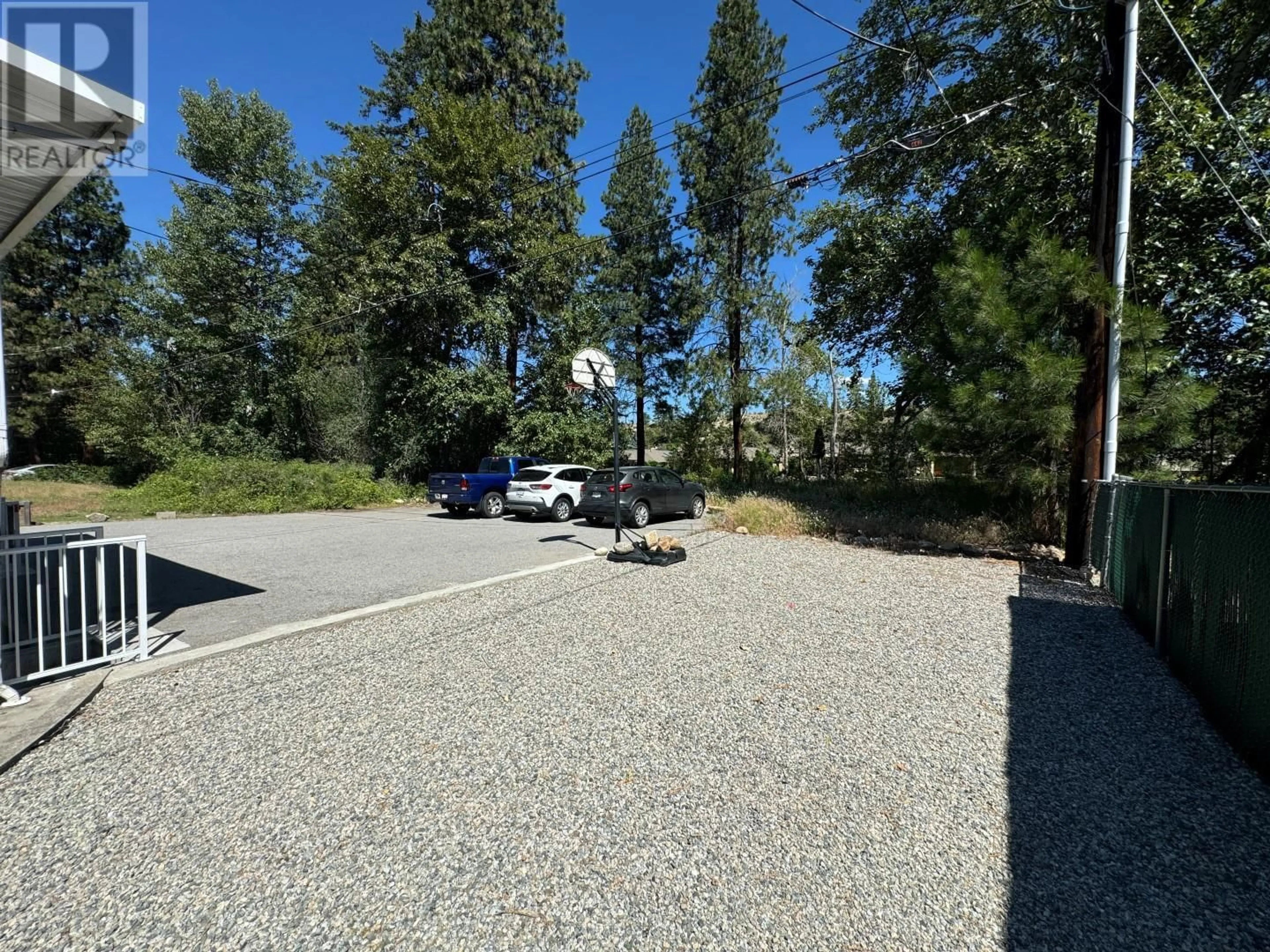 Patio, the street view for 170 MCPHERSON Crescent, Penticton British Columbia V2A2N8