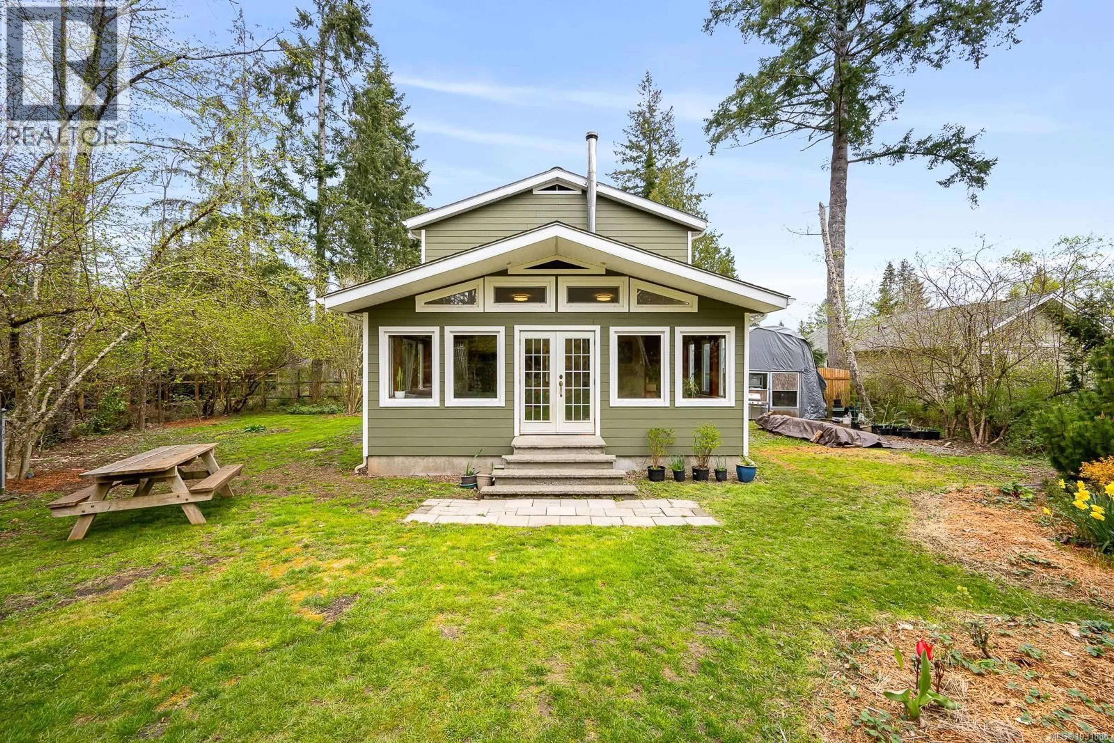 Home with vinyl exterior material, water/lake/river/ocean view for 2491 OAKES ROAD, Black Creek British Columbia V9J1J1