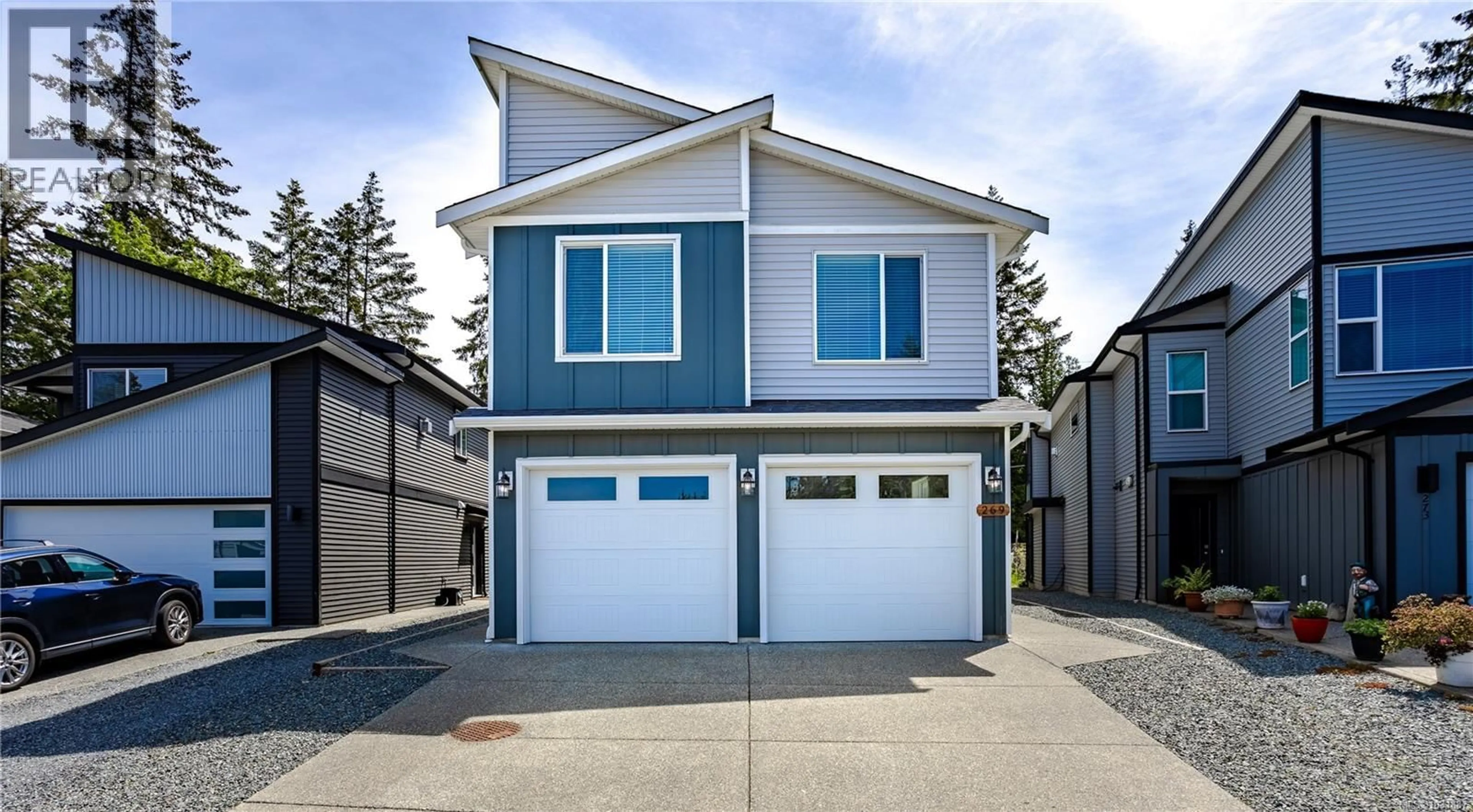 Home with vinyl exterior material, street for 269 WESTWOOD ROAD, Nanaimo British Columbia V9R6S4