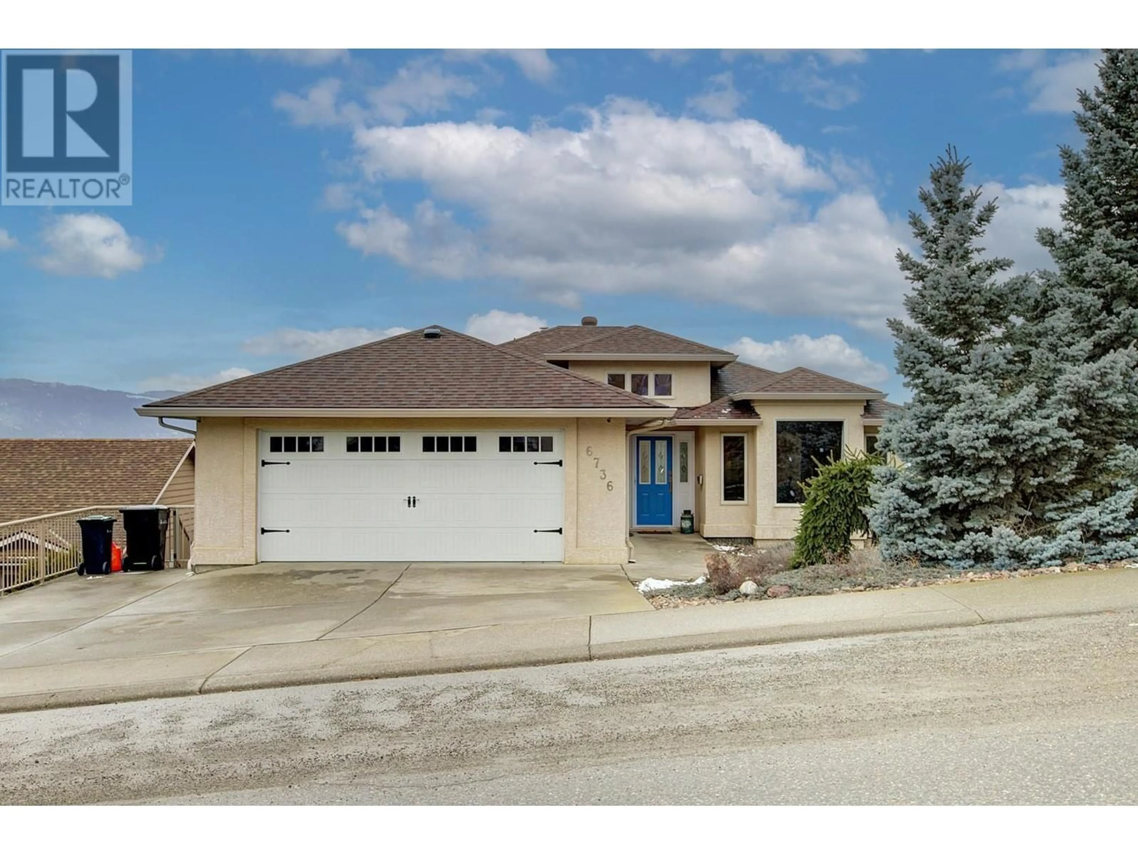 Frontside or backside of a home for 6736 Foothills Drive, Vernon British Columbia V1B2Y2