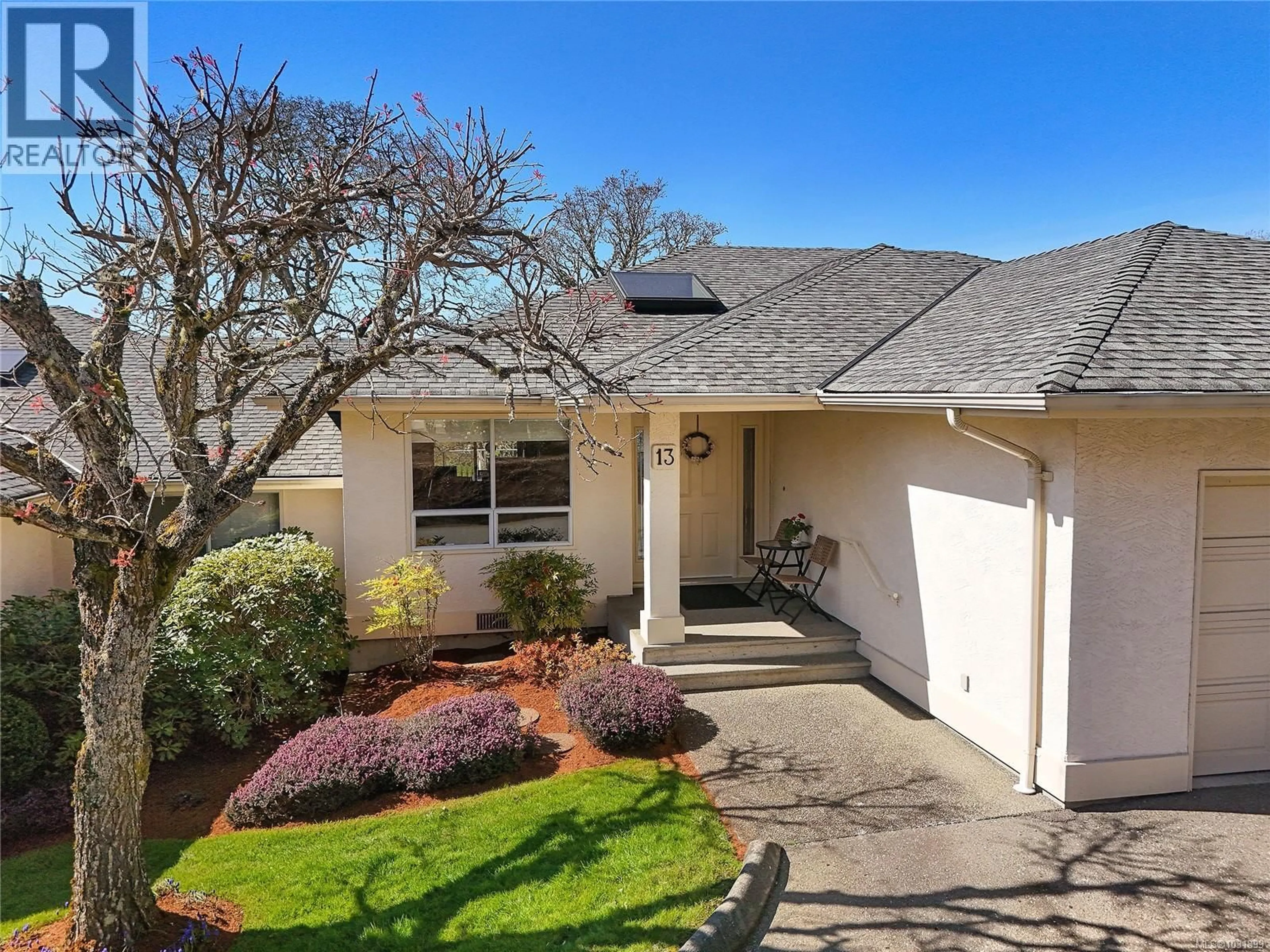 Home with vinyl exterior material, street for 13 - 6038 STERLING DRIVE, Duncan British Columbia V9L5K4