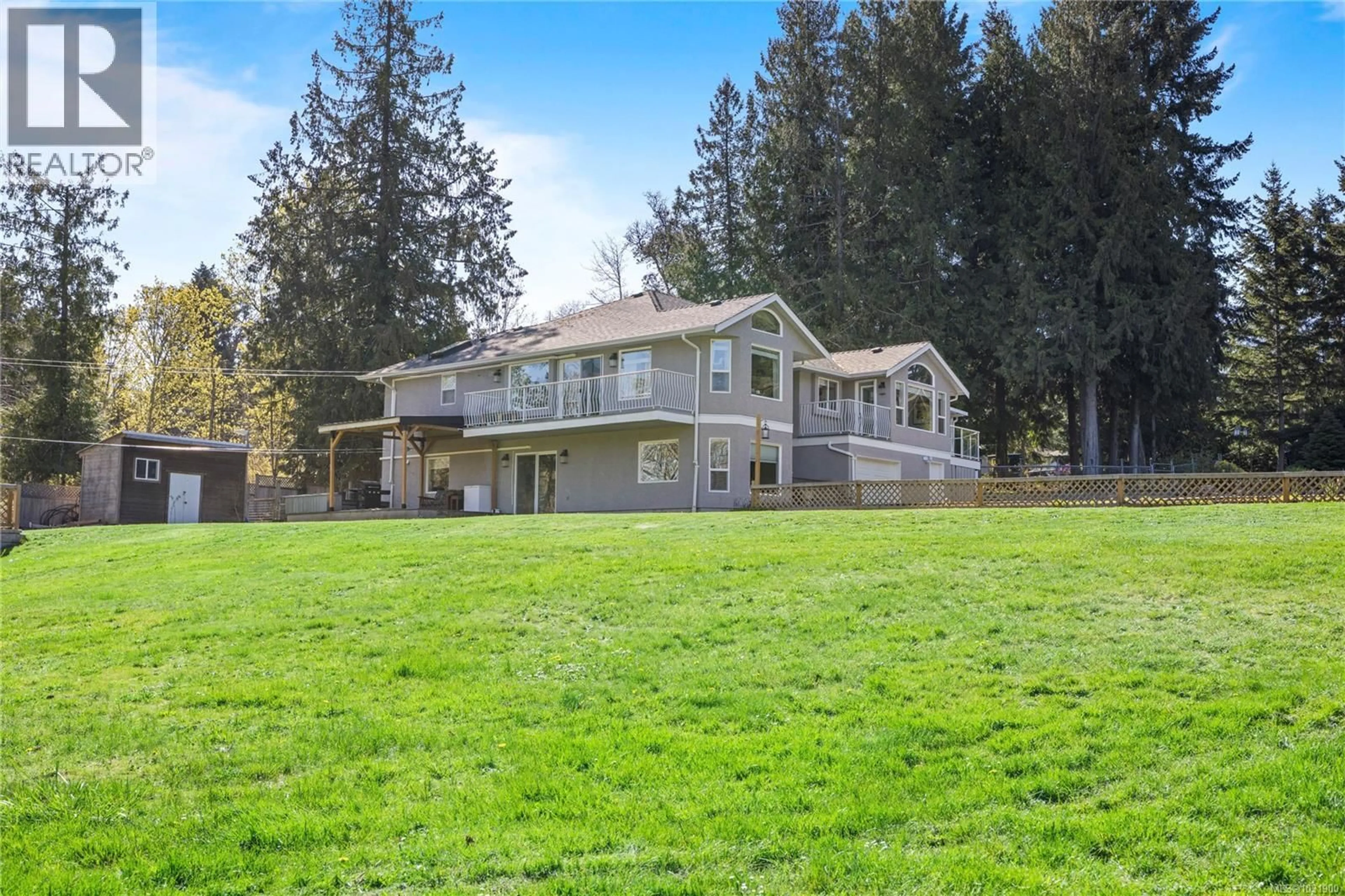 A pic from outside/outdoor area/front of a property/back of a property/a pic from drone, unknown for 511 FOURNEAU WAY, Parksville British Columbia V9P2J7