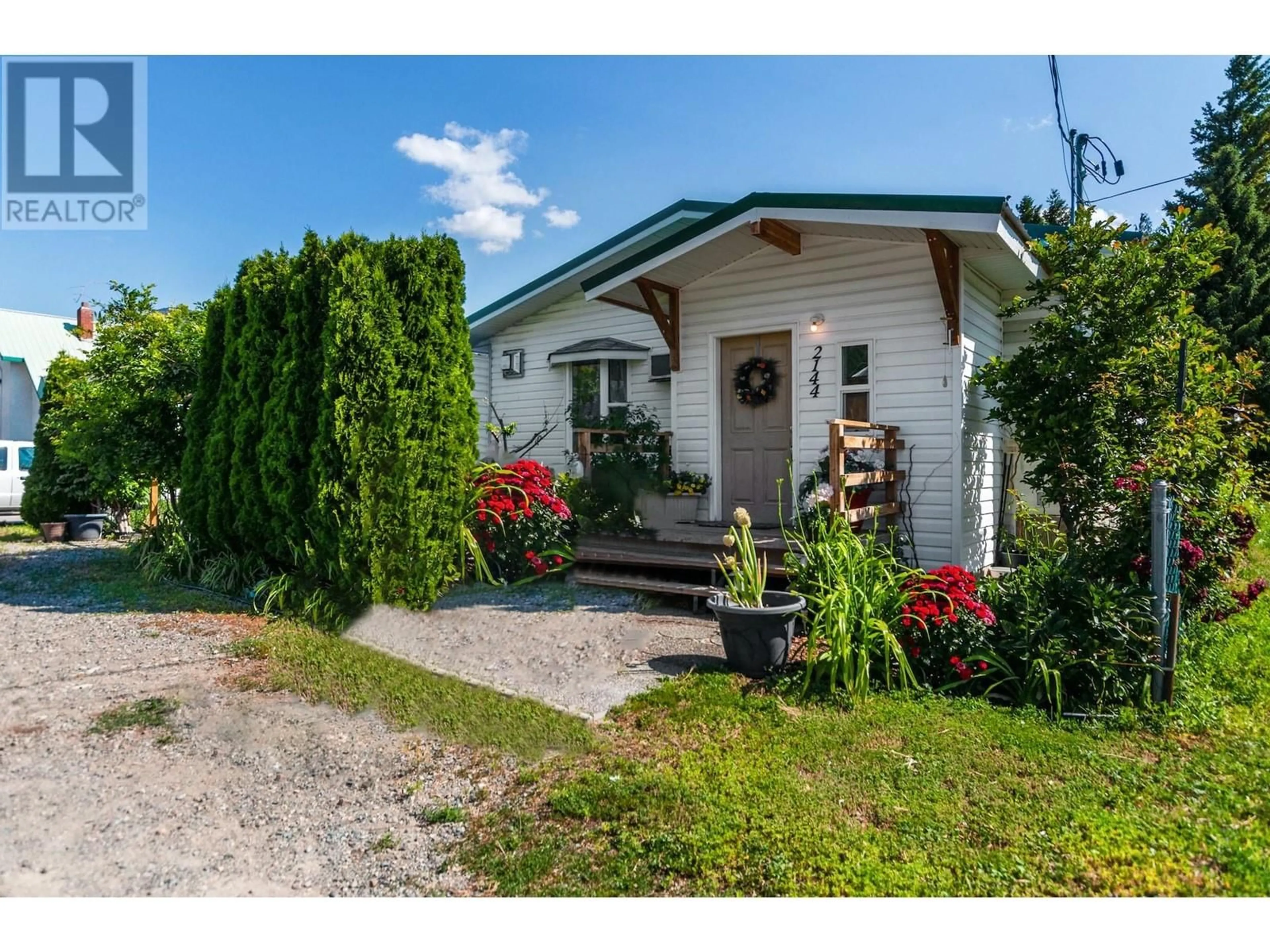 Frontside or backside of a home, cottage for 2144 MAIN Street, Cawston British Columbia V0X1C1