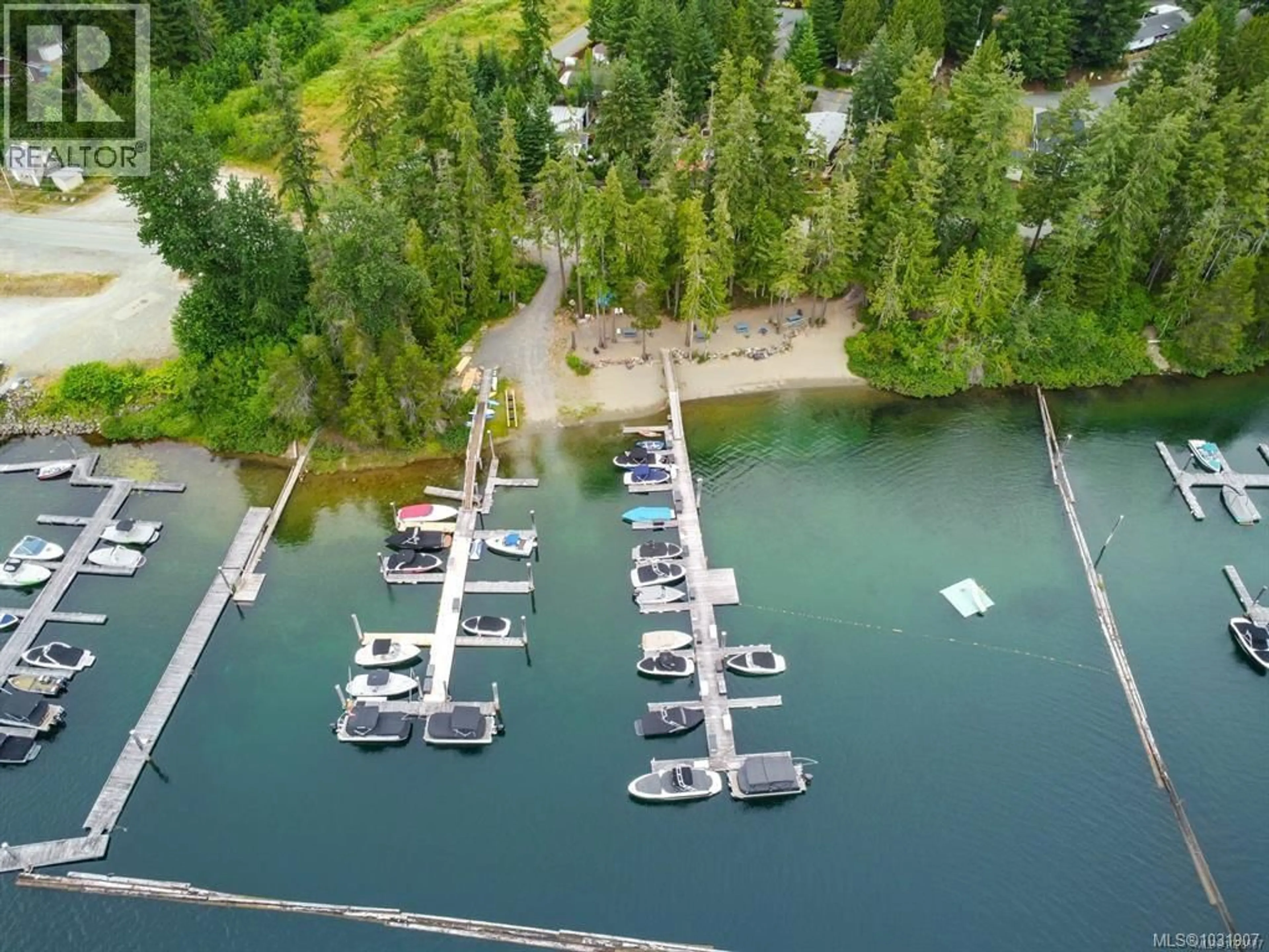 A pic from outside/outdoor area/front of a property/back of a property/a pic from drone, water/lake/river/ocean view for 80 - 10325 LAKESHORE ROAD, Port Alberni British Columbia V9Y8G9