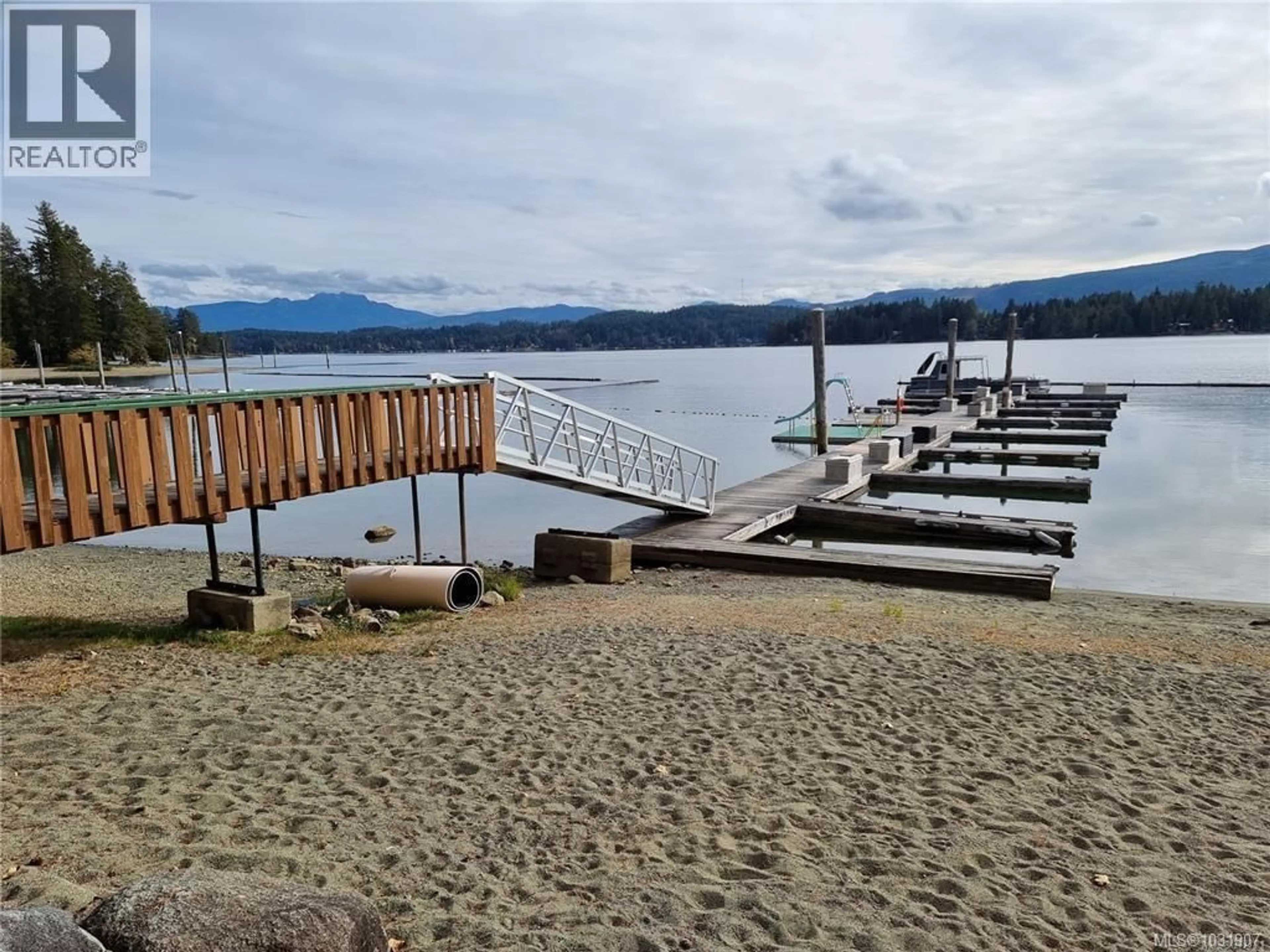 Patio, water/lake/river/ocean view for 80 - 10325 LAKESHORE ROAD, Port Alberni British Columbia V9Y8G9