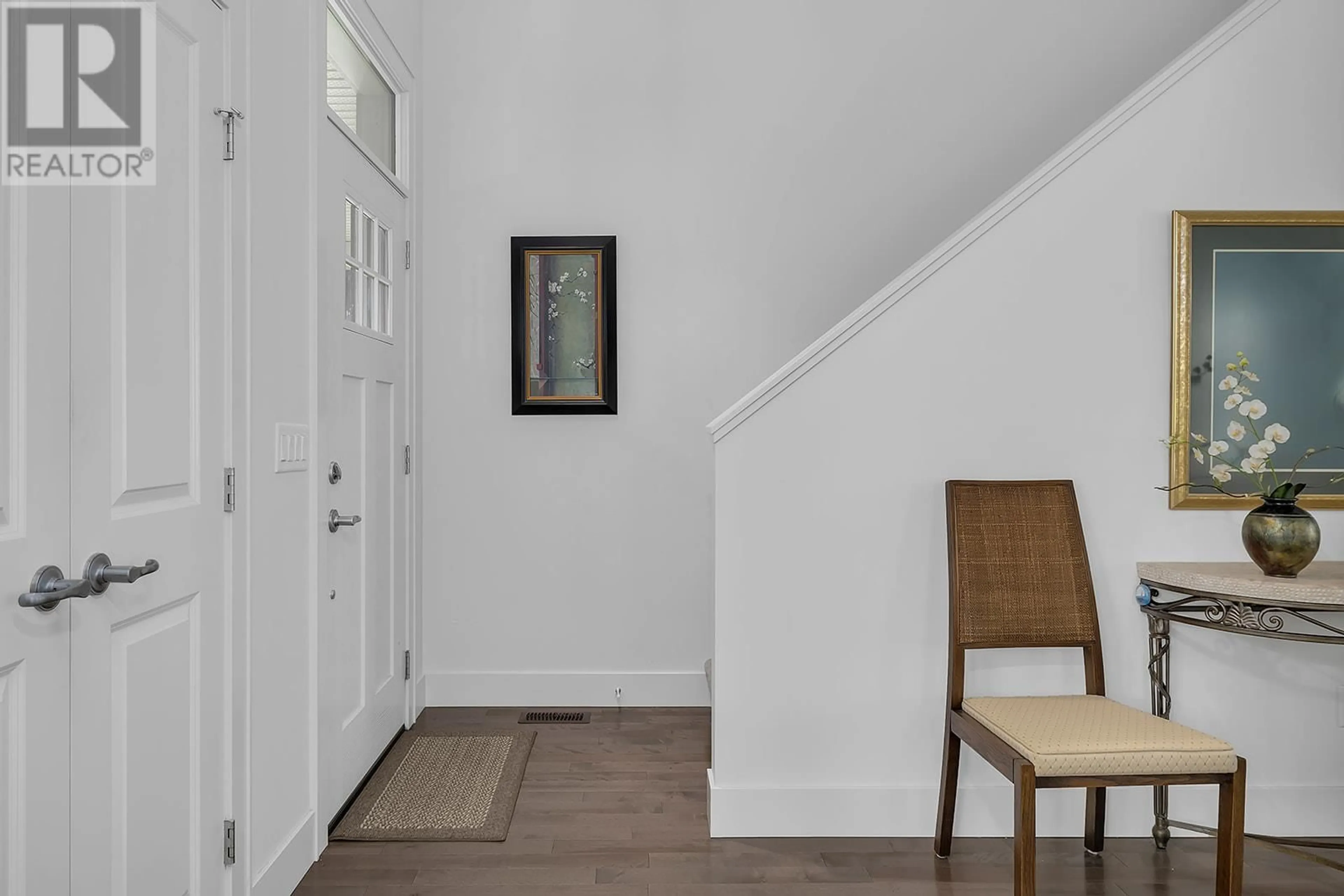 Indoor entryway, wood floors for 1960 KLO Road Unit# 54, Kelowna British Columbia V1W5L2