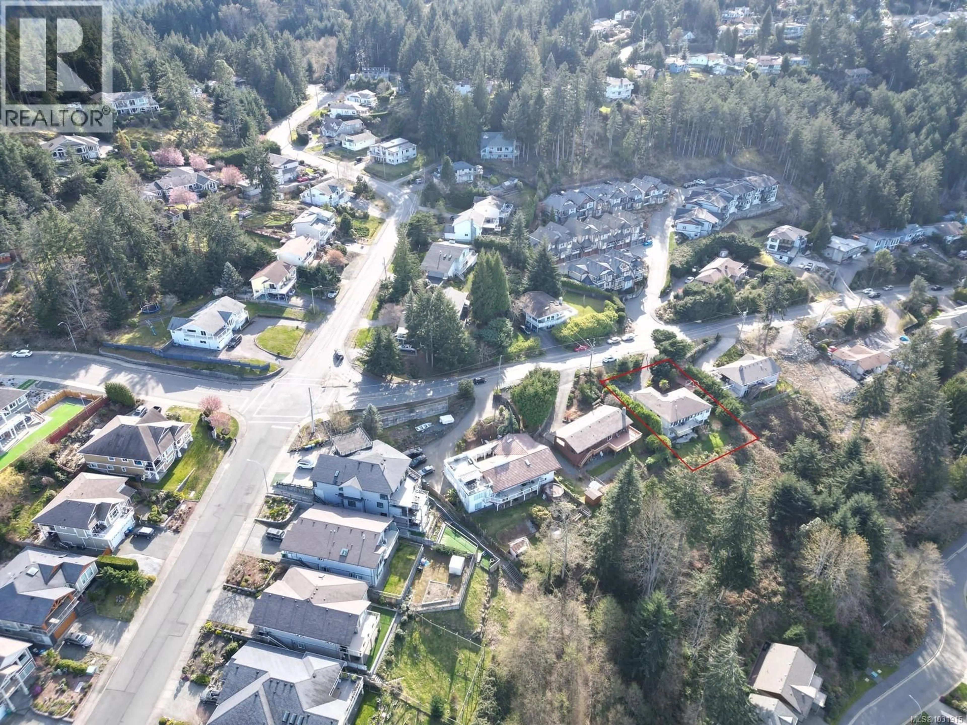 A pic from outside/outdoor area/front of a property/back of a property/a pic from drone, street for 4718 LAGUNA WAY, Nanaimo British Columbia V9T5C3