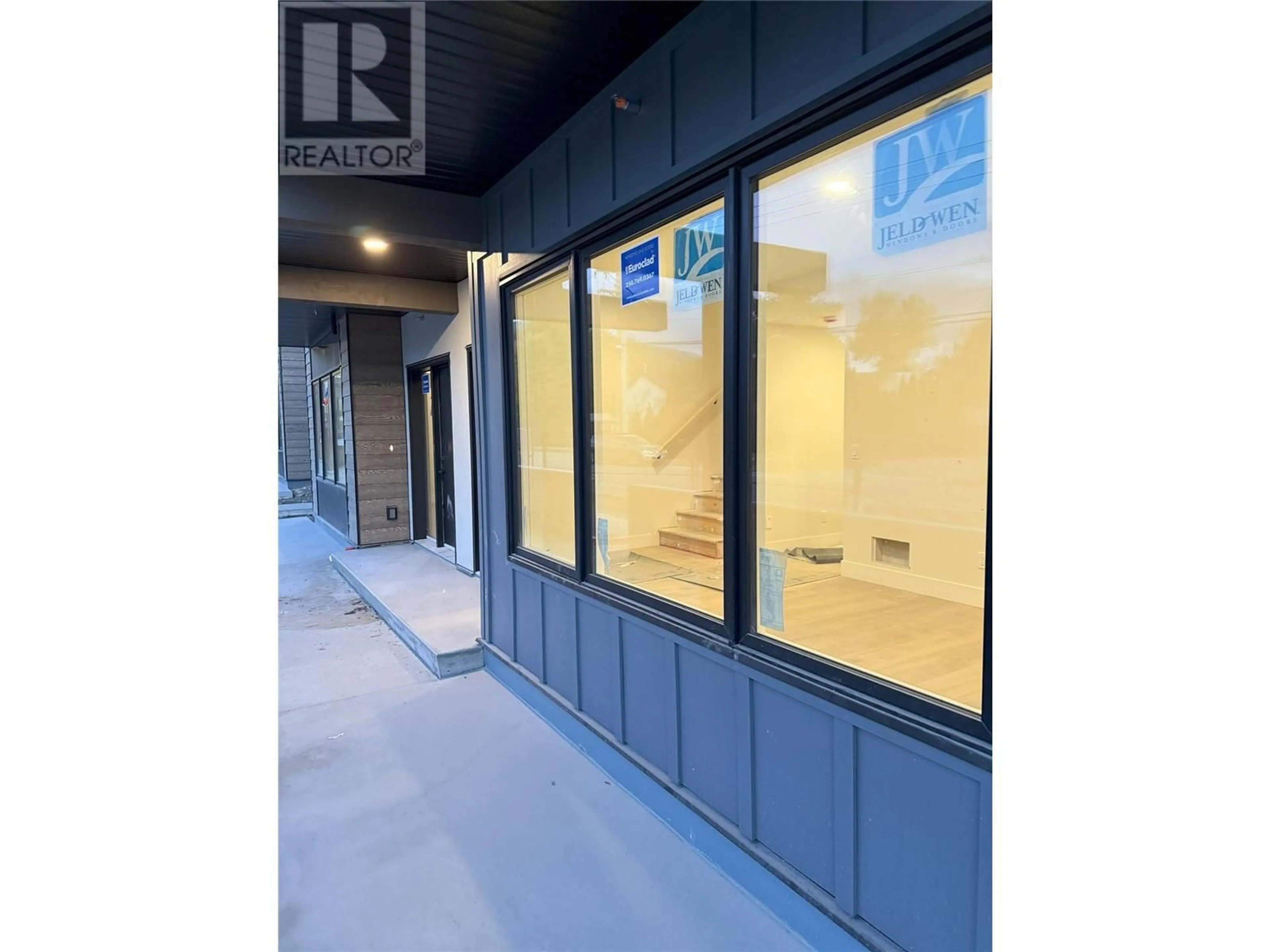 Indoor foyer for 3 - 11451 ETHERIDGE ROAD, Lake Country British Columbia V4V0C3