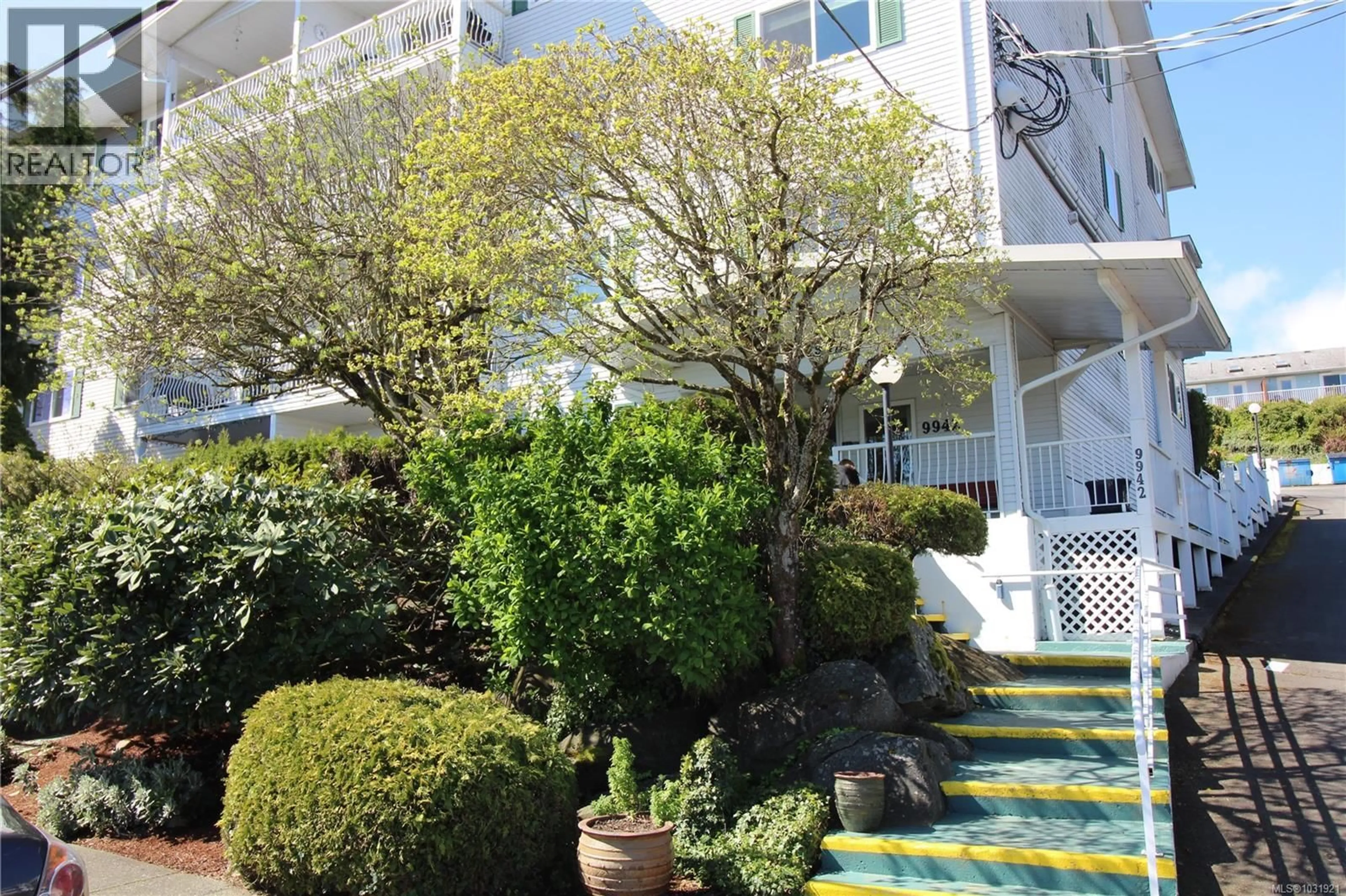 Patio, street for 301 - 9942 DANIEL STREET, Chemainus British Columbia V0R1K1