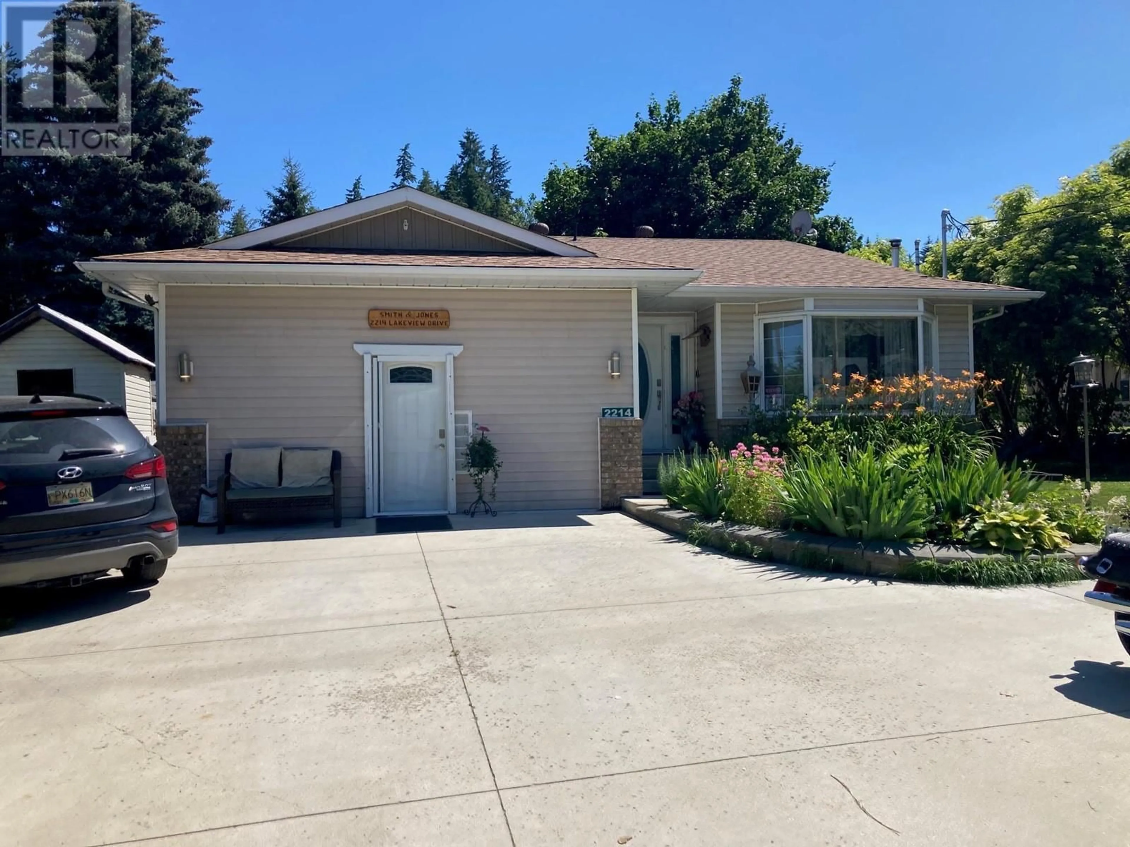 Frontside or backside of a home, the street view for 2214 Lakeview Drive, Blind Bay British Columbia V0E2W2