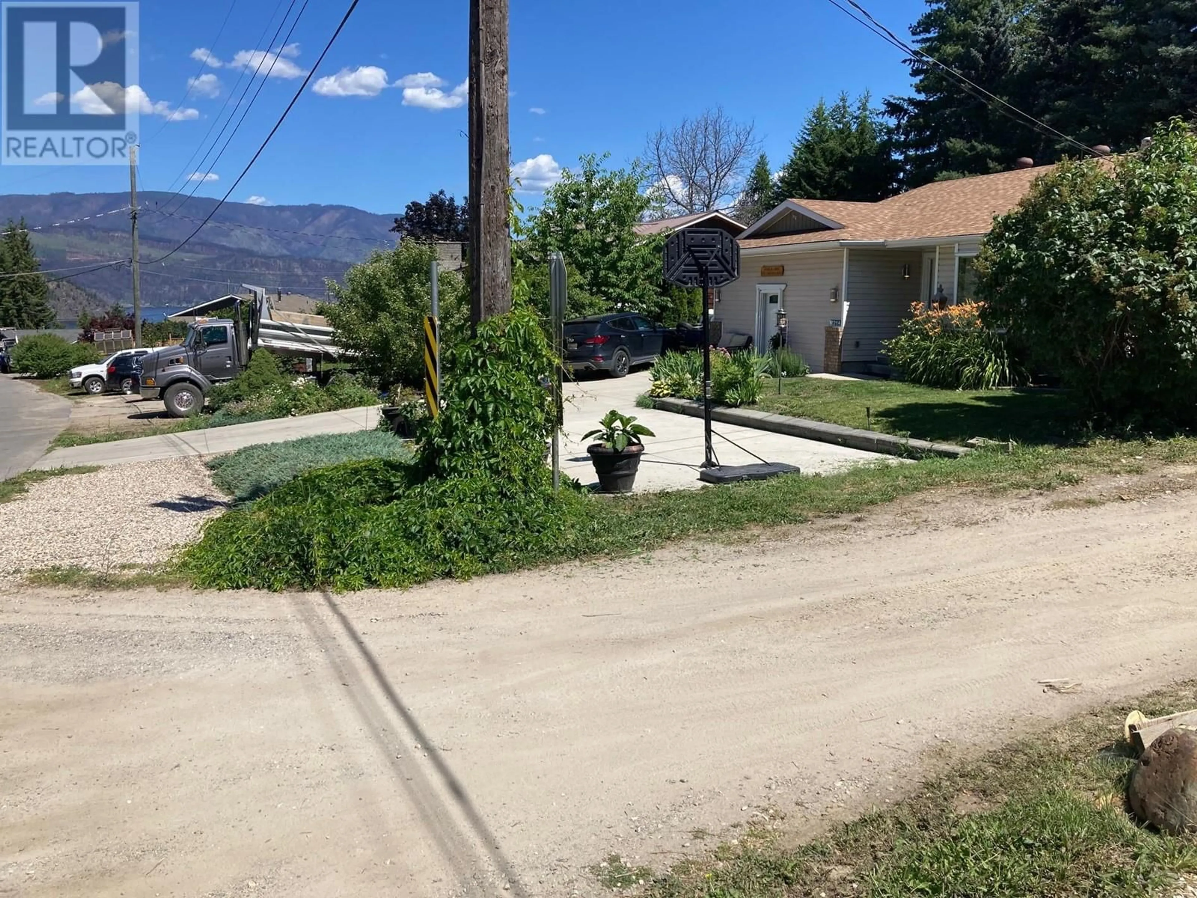 Frontside or backside of a home, the street view for 2214 Lakeview Drive, Blind Bay British Columbia V0E2W2