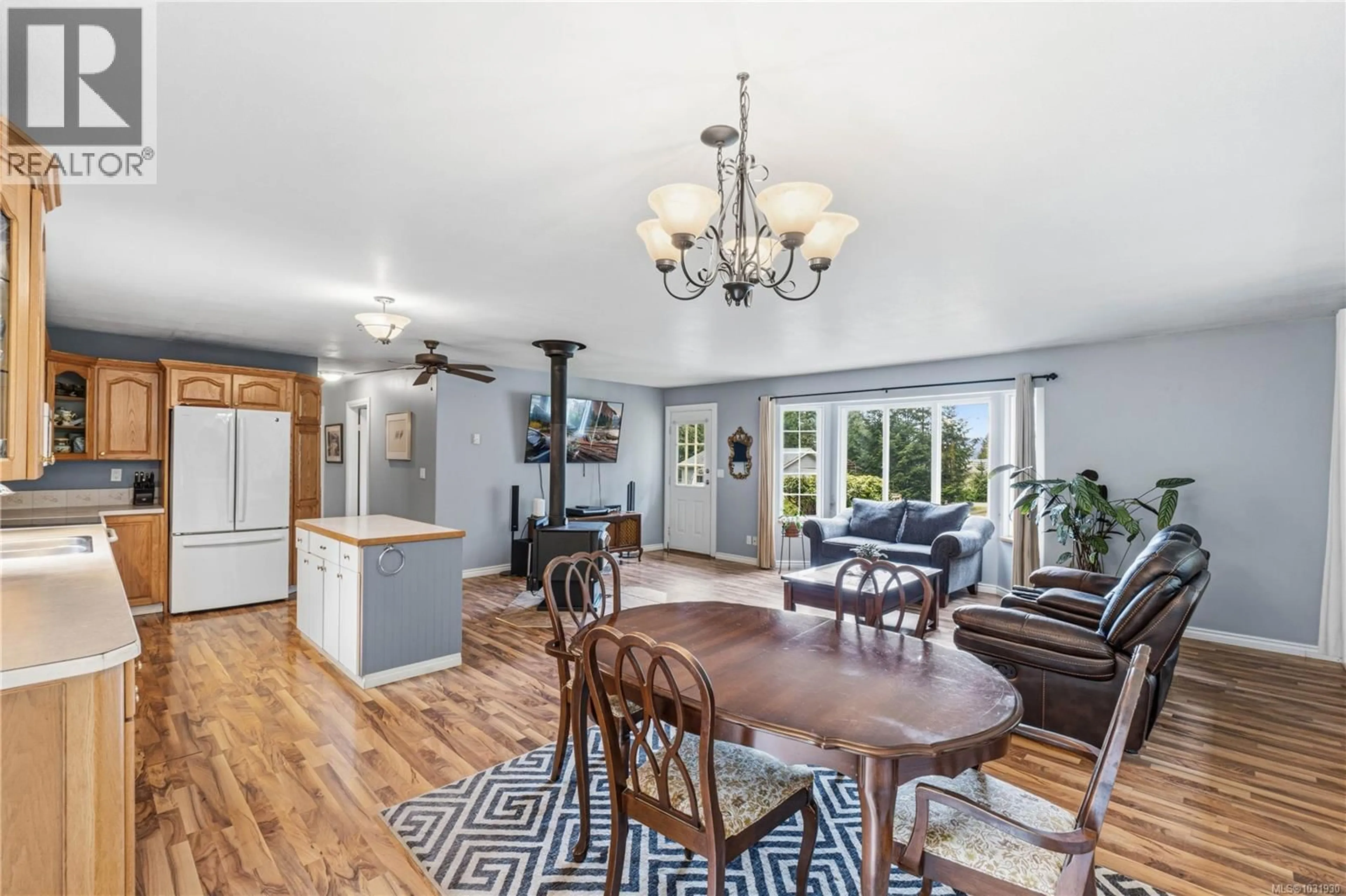 Open concept kitchen, unknown for 4758 BLUE HERON DRIVE, Bowser British Columbia V0R1G0