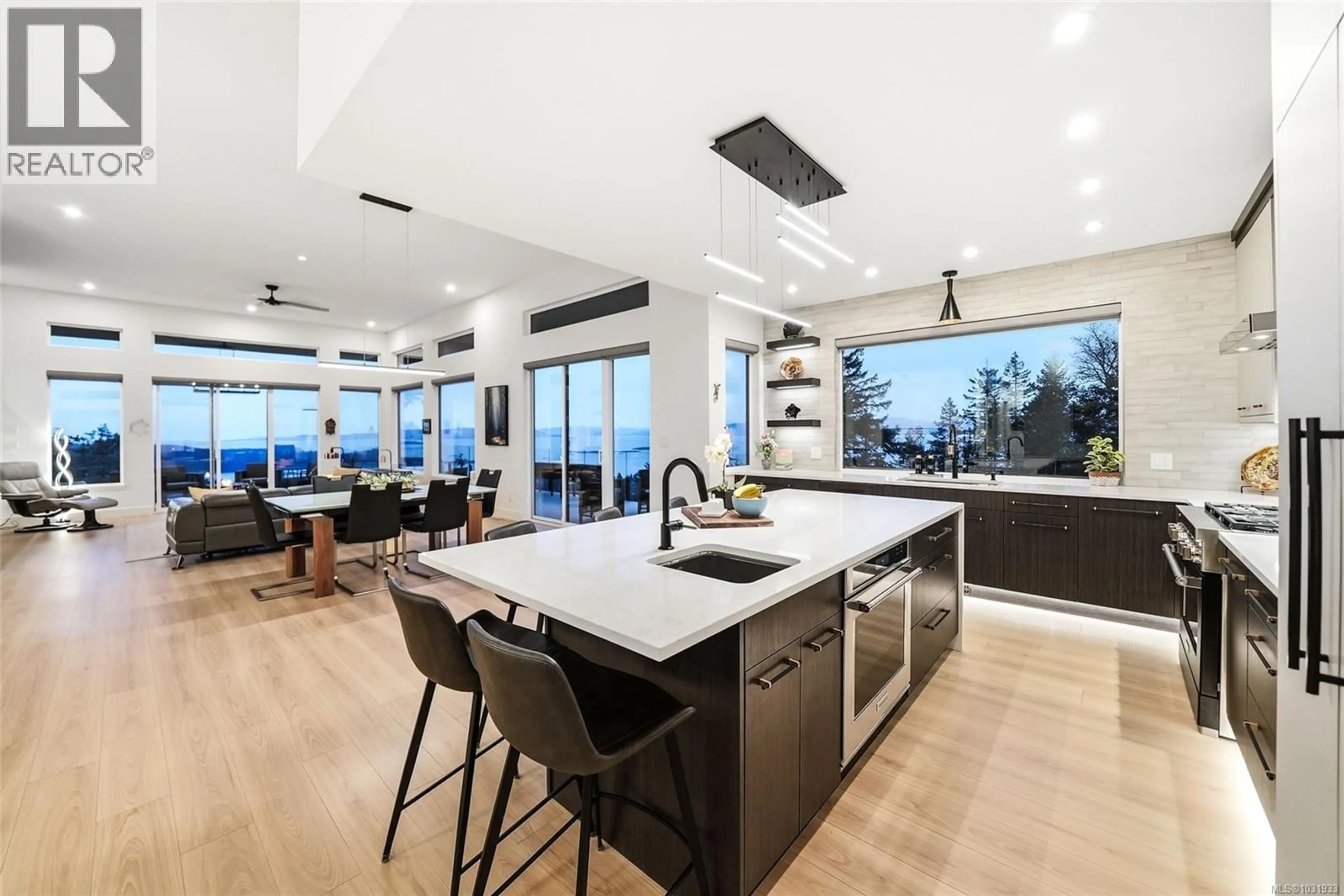 Open concept kitchen, unknown for 7478 HIGH RIDGE CRESCENT, Lantzville British Columbia V0R2H0