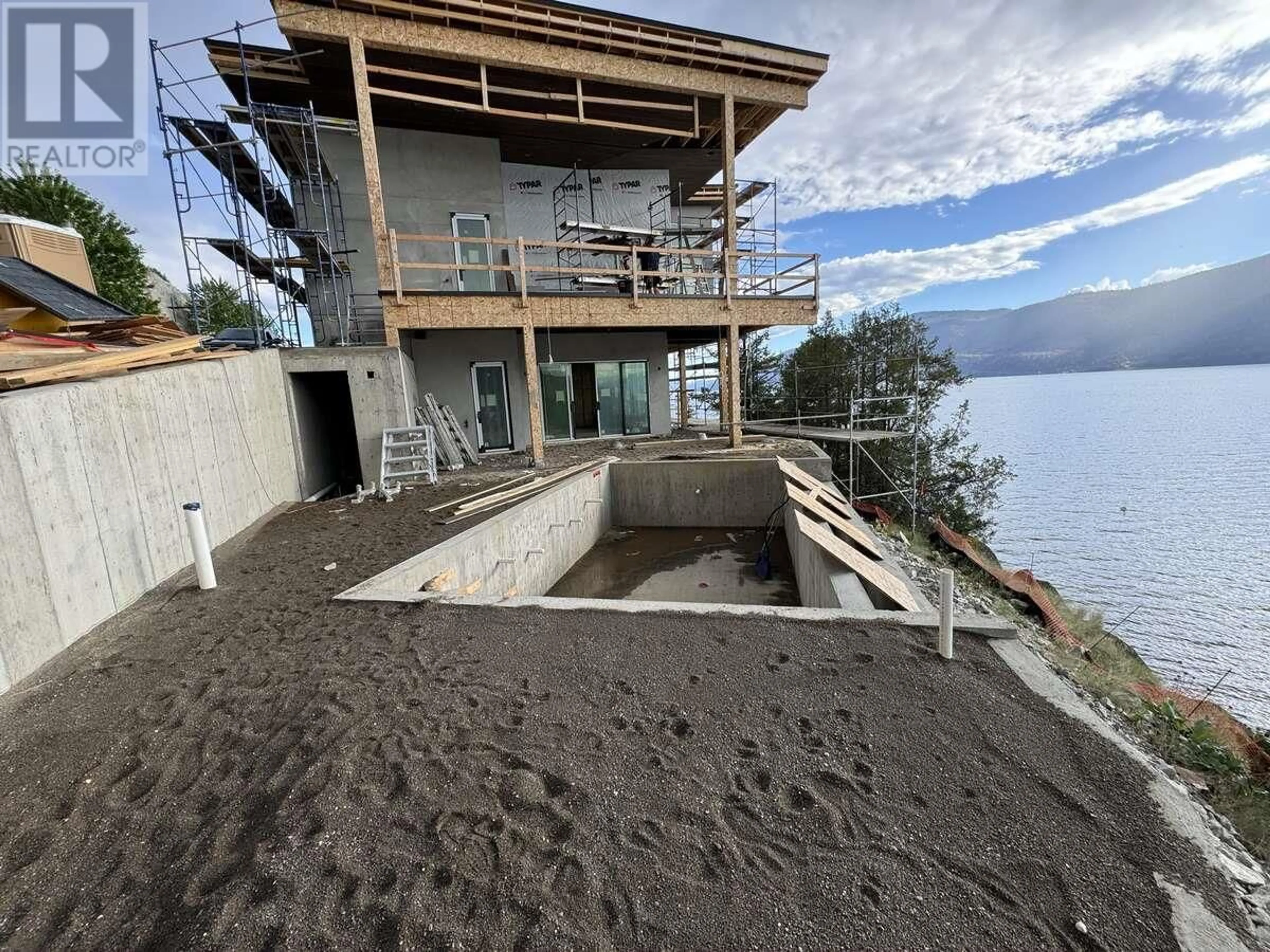 Frontside or backside of a home, lake for 1797 Lakestone Drive, Lake Country British Columbia V4V2T4