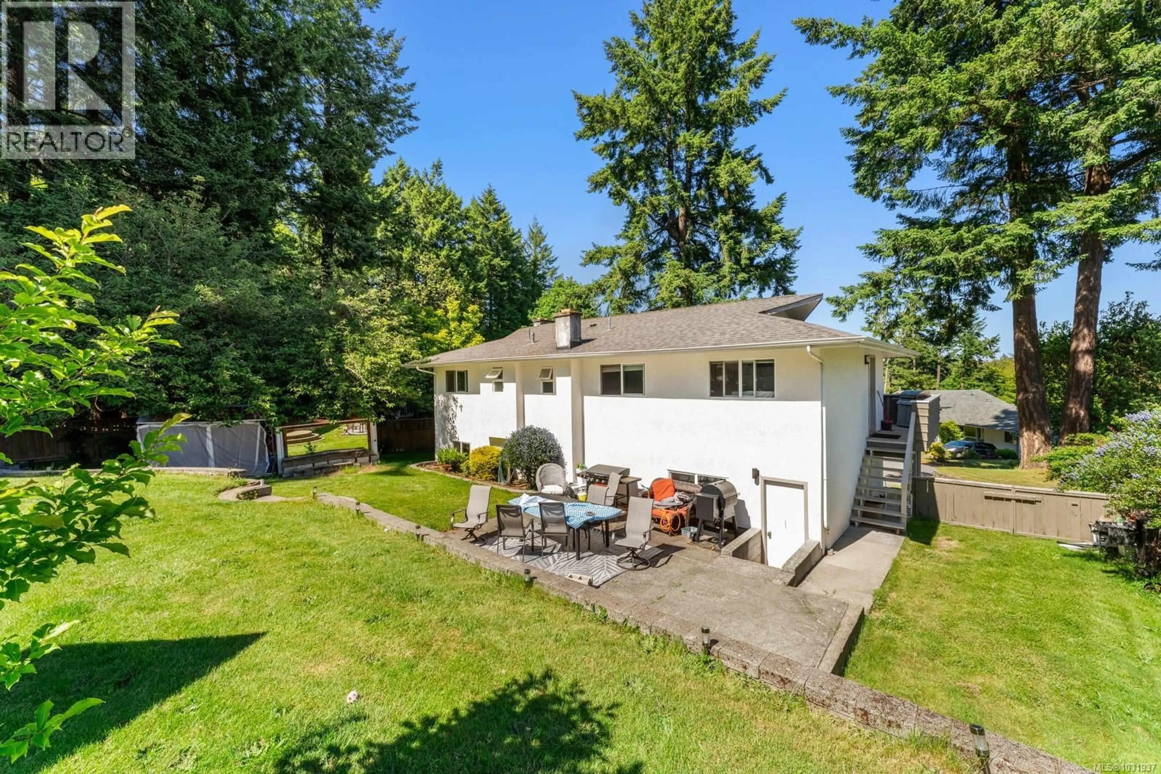A pic from outside/outdoor area/front of a property/back of a property/a pic from drone, water/lake/river/ocean view for 405 TAMARACK ROAD, Colwood British Columbia V9B2R4
