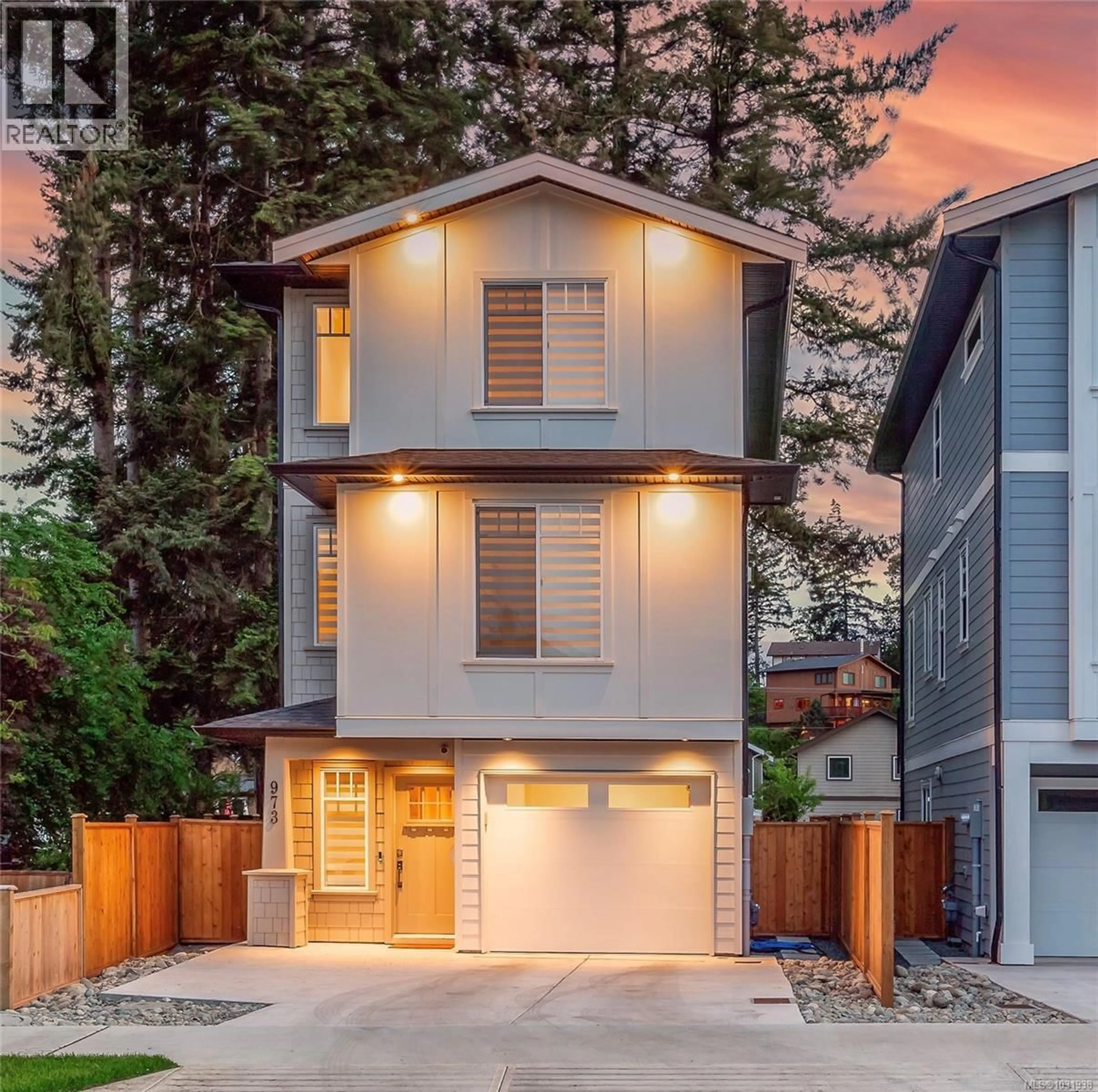 Home with vinyl exterior material, street for 973 ISABELL AVENUE, Langford British Columbia V9C2N2