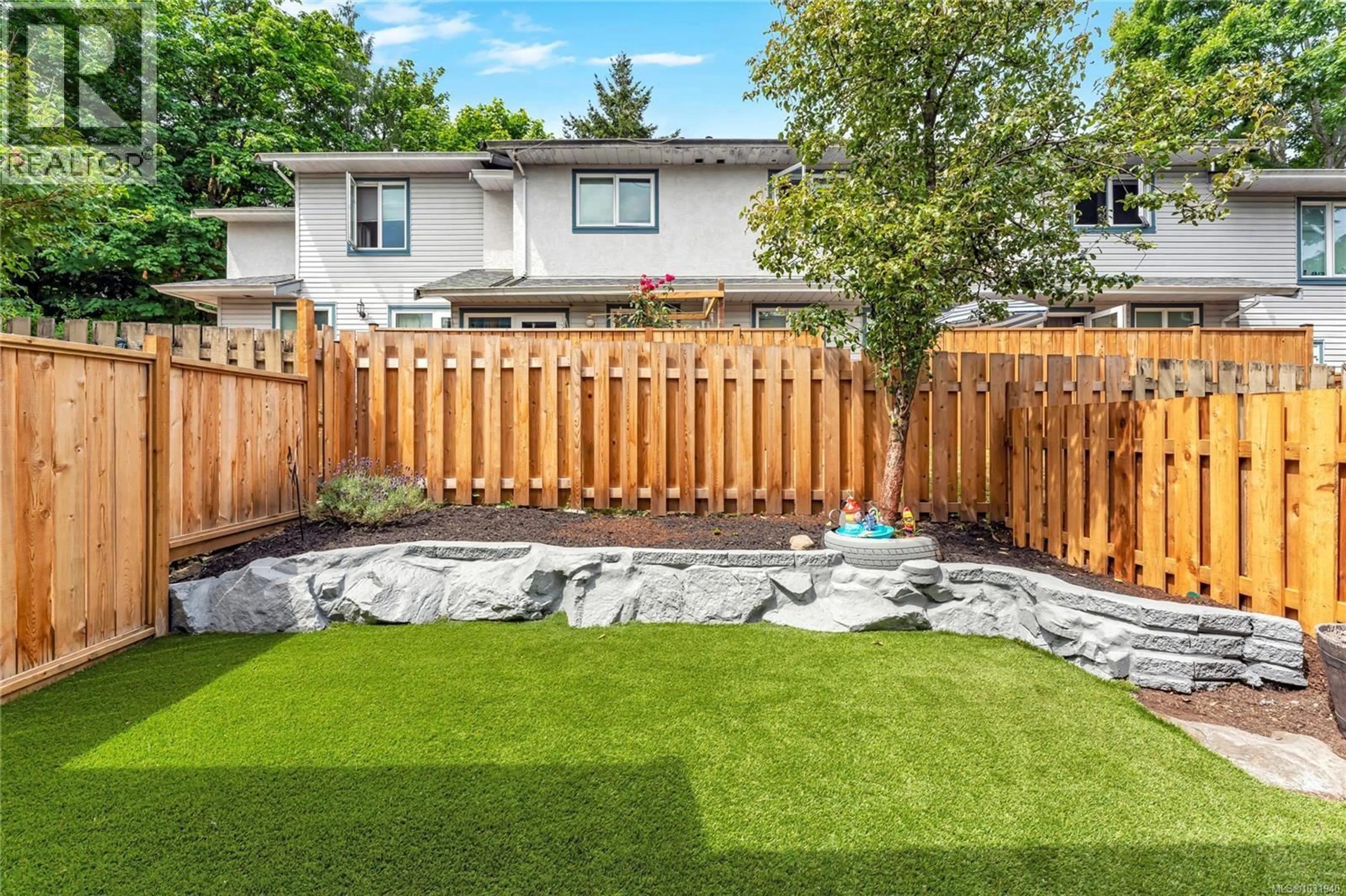 Patio, street for 7 - 3242 COWICHAN LAKE ROAD, Duncan British Columbia V9L4B9