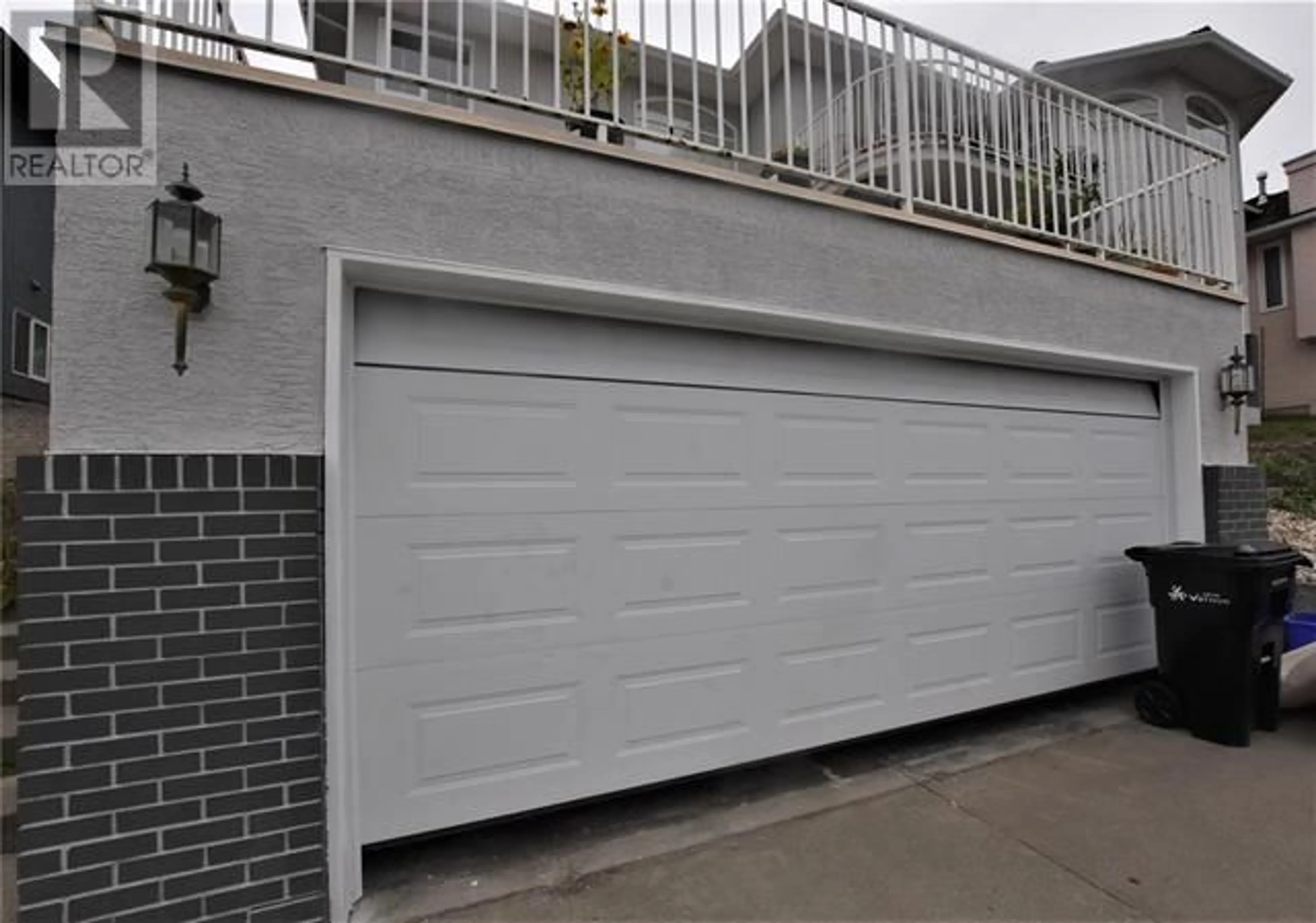 Indoor garage for 4904 Valleyview Place, Vernon British Columbia V1T9L6