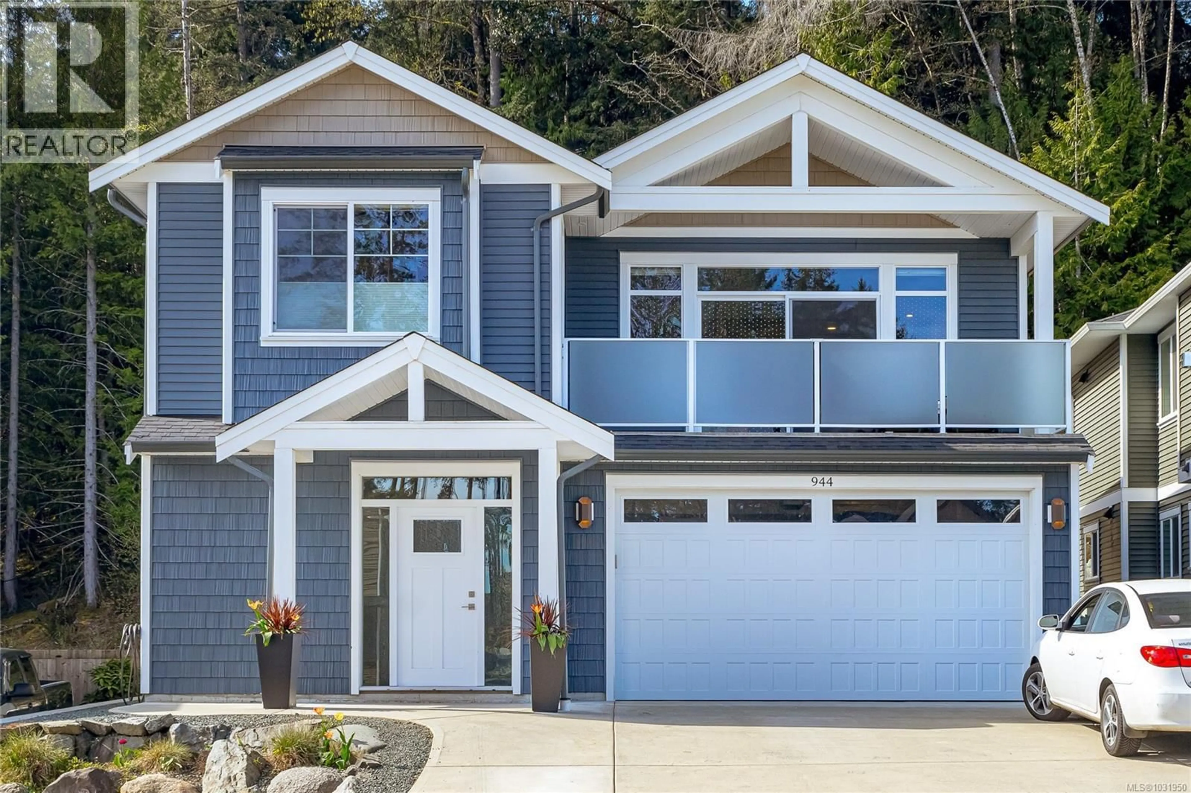 Home with vinyl exterior material, unknown for 944 CRAIG ROAD, Ladysmith British Columbia V9G2C4