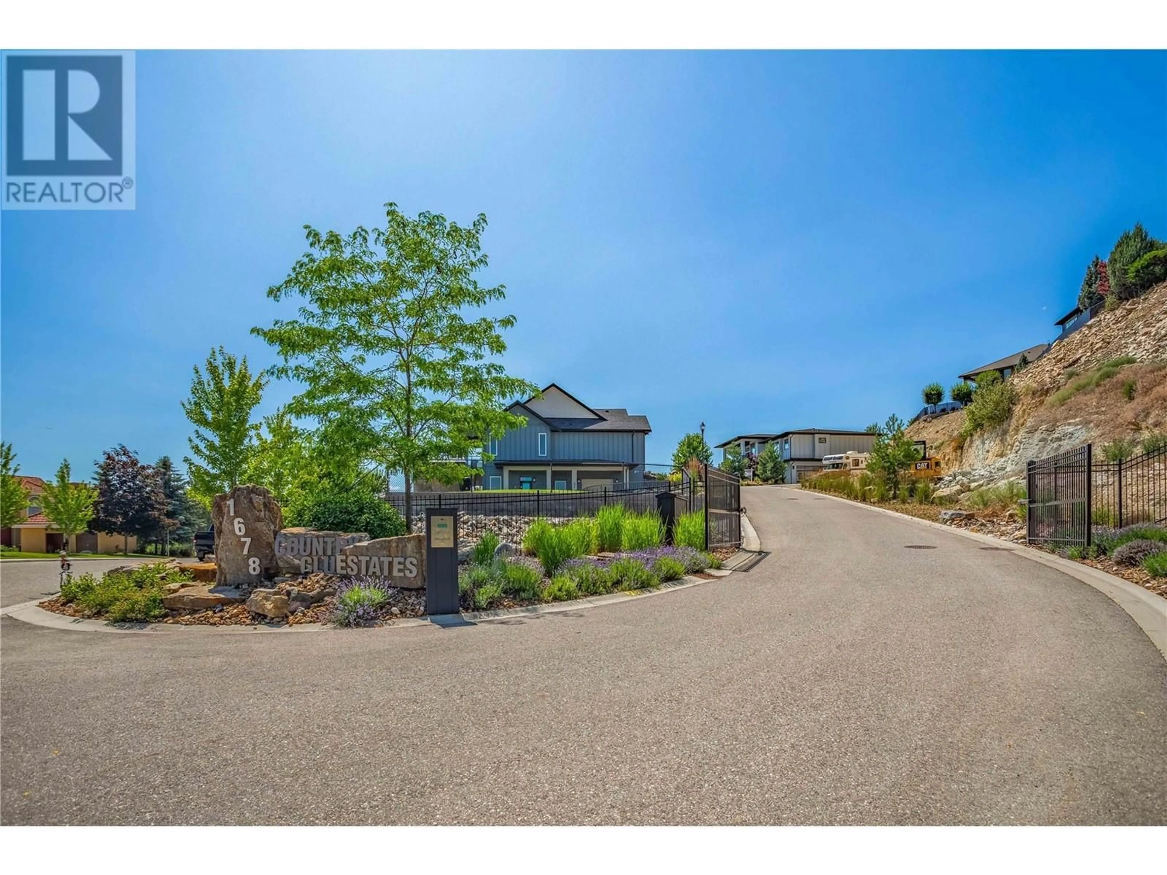 A pic from exterior of the house or condo for 1678 Country Club Drive Unit# 5, Kelowna British Columbia V1V3E8