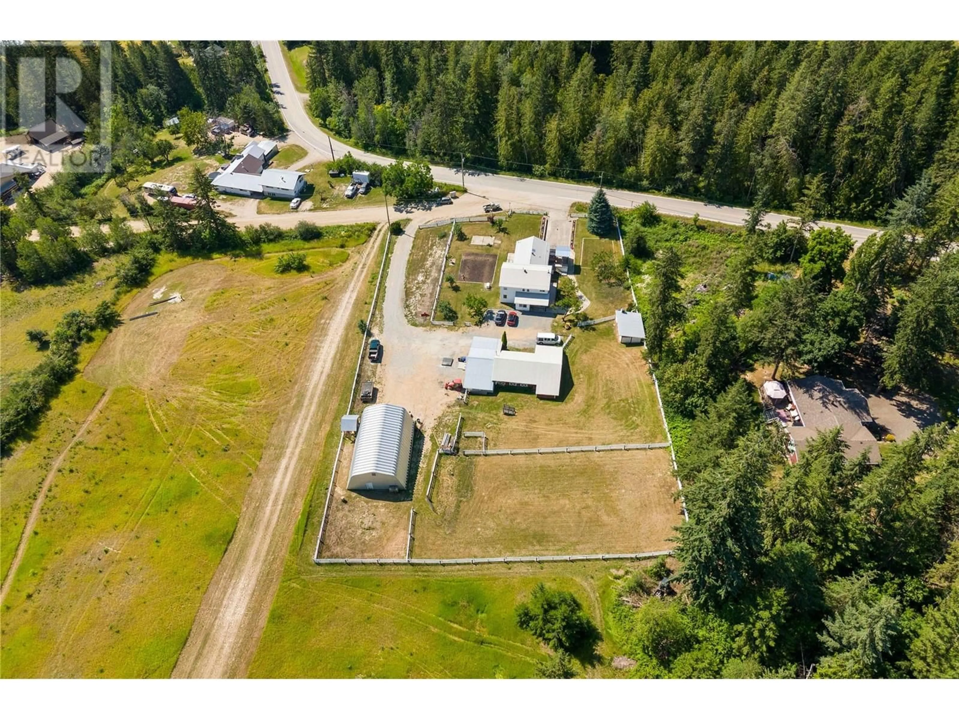 A pic from outside/outdoor area/front of a property/back of a property/a pic from drone, unknown for 5611 5 AVENUE SOUTHWEST, Salmon Arm British Columbia V1E3B4