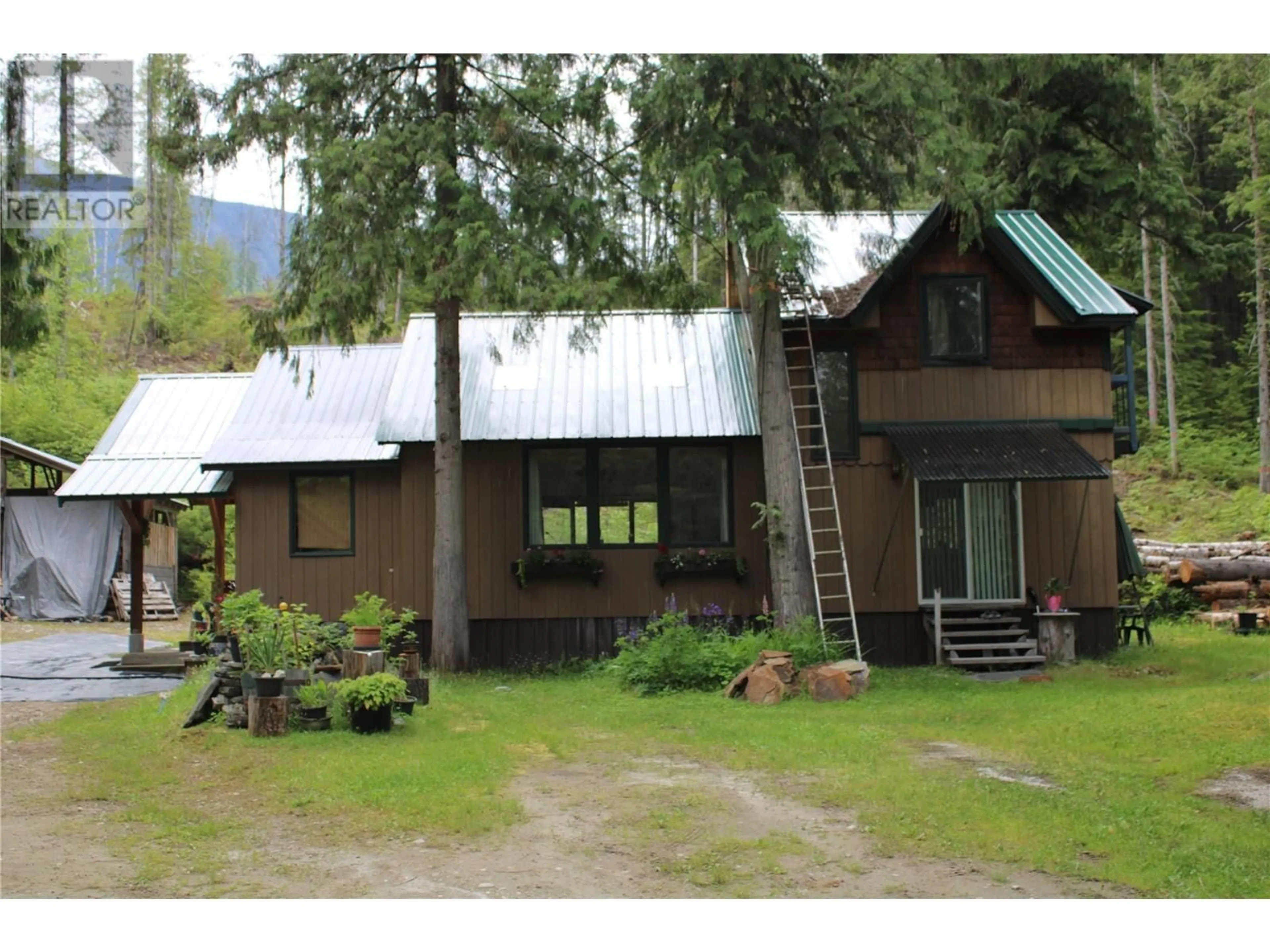 Frontside or backside of a home, cottage for 1598 Quast Road, Seymour Arm British Columbia V0E2V2