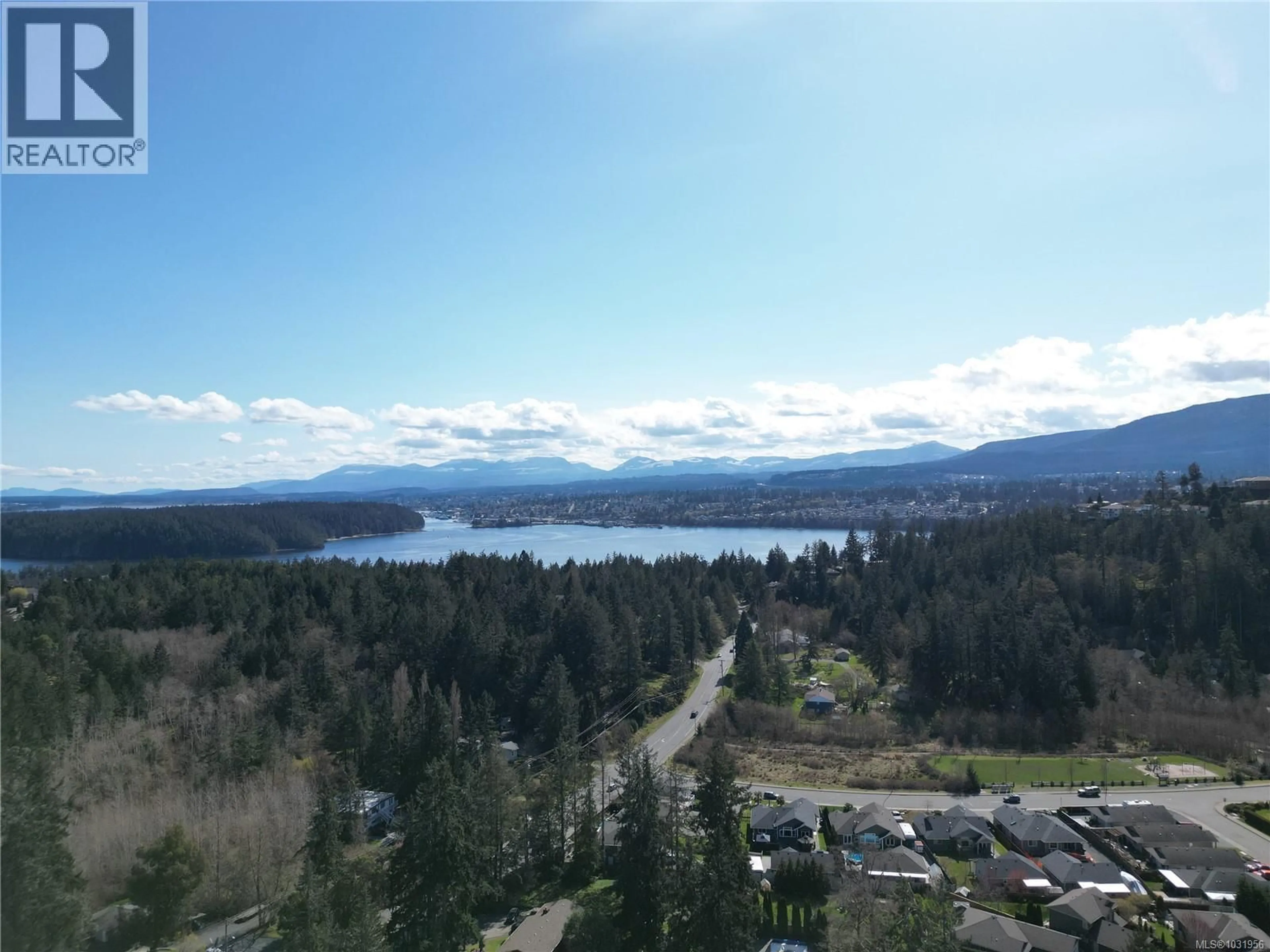 A pic from outside/outdoor area/front of a property/back of a property/a pic from drone, water/lake/river/ocean view for 163 GOLDEN OAKS CRESCENT, Nanaimo British Columbia V9T0K8