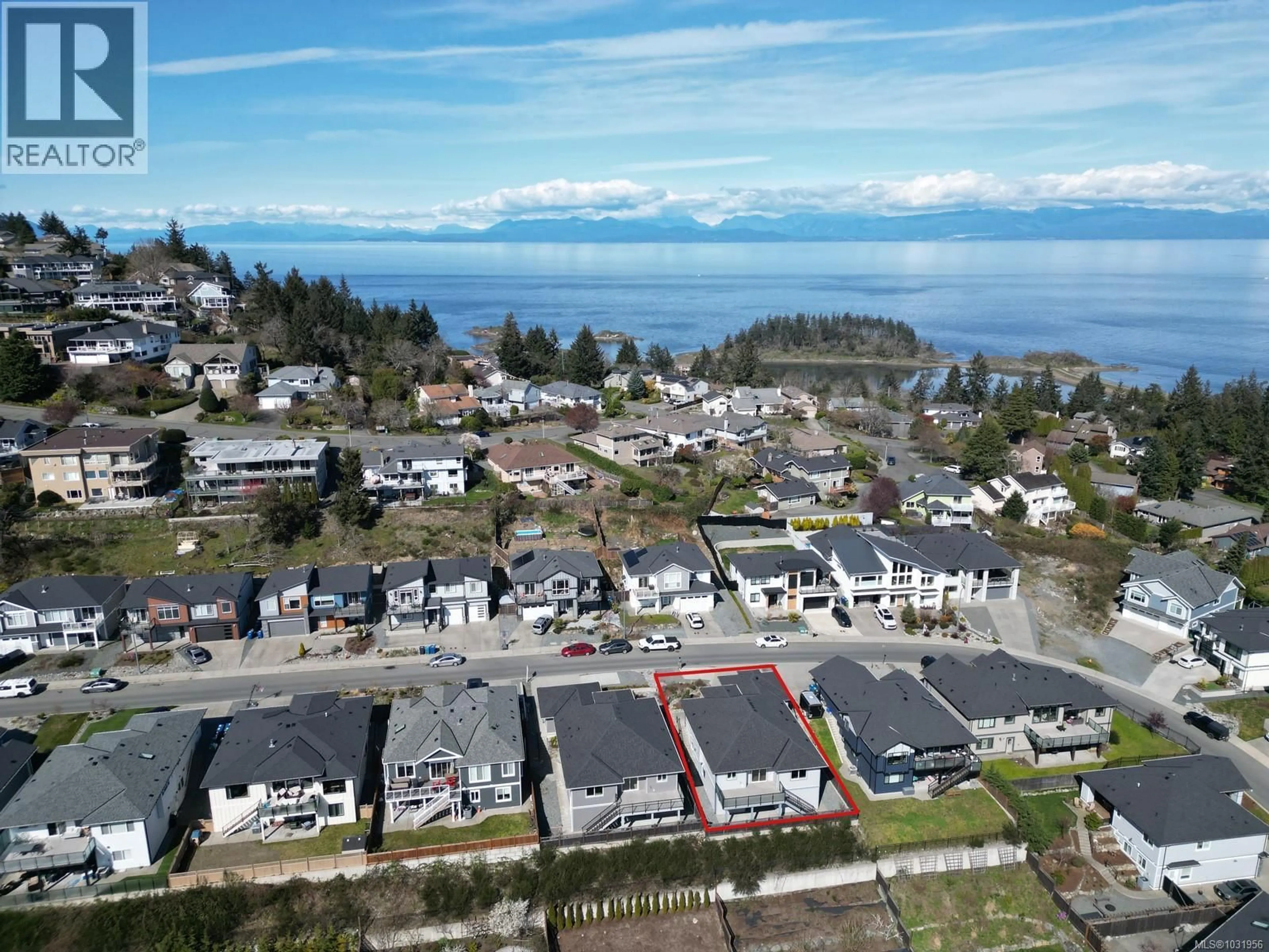 A pic from outside/outdoor area/front of a property/back of a property/a pic from drone, water/lake/river/ocean view for 163 GOLDEN OAKS CRESCENT, Nanaimo British Columbia V9T0K8