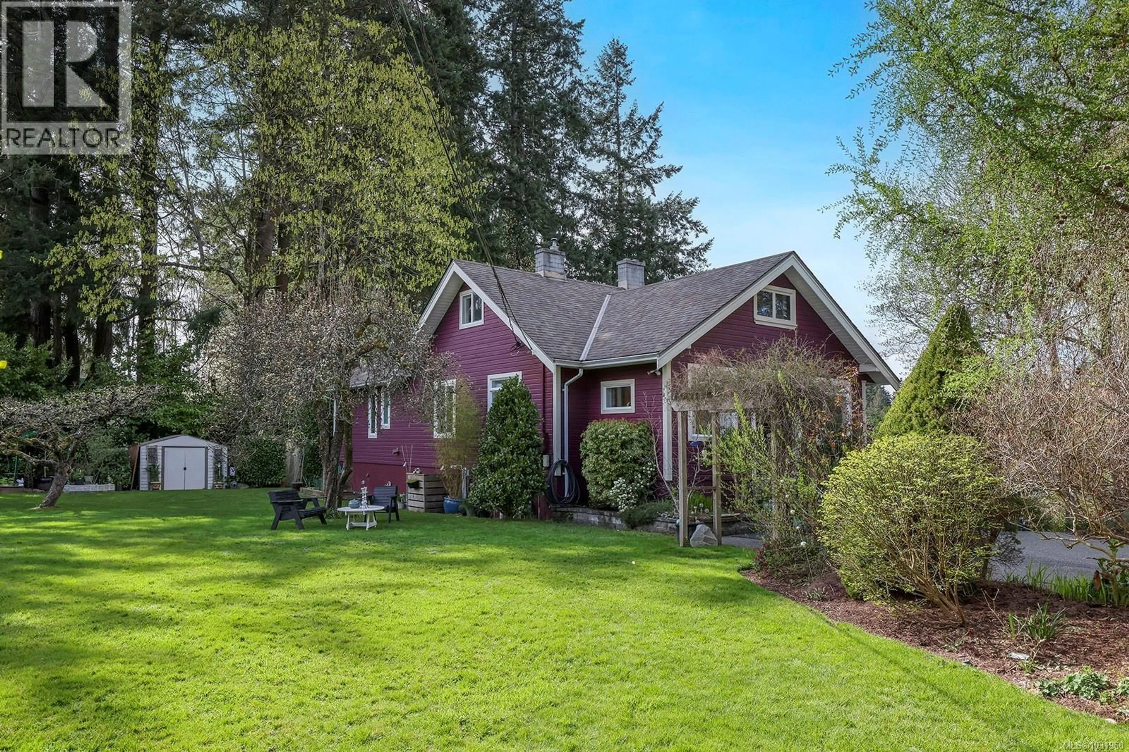 Unknown for 325 HARMSTON AVENUE, Courtenay British Columbia V9N2X1