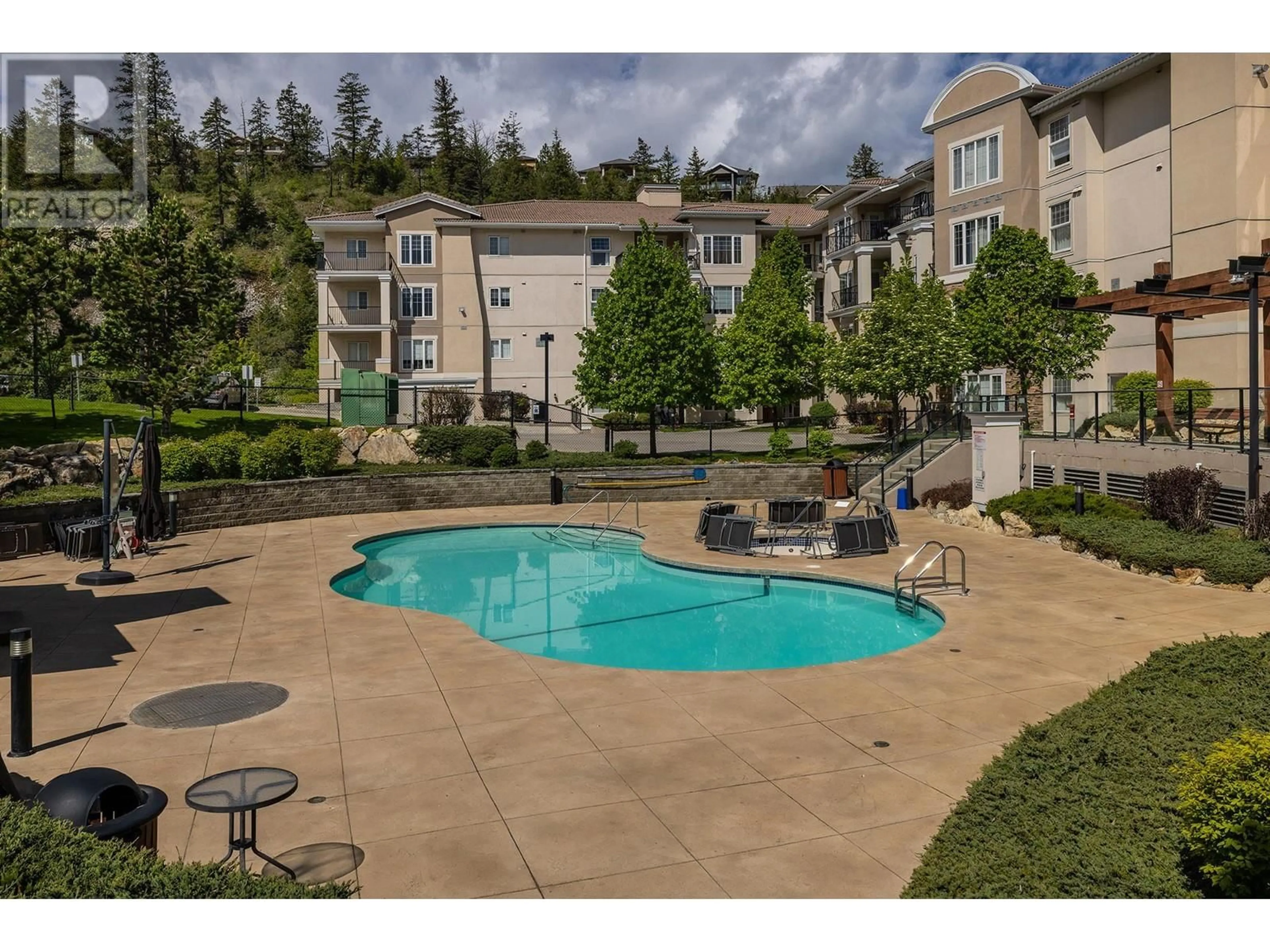 Indoor or outdoor pool for 3168 Via Centrale Road Unit# 1105, Kelowna British Columbia V1V2R6