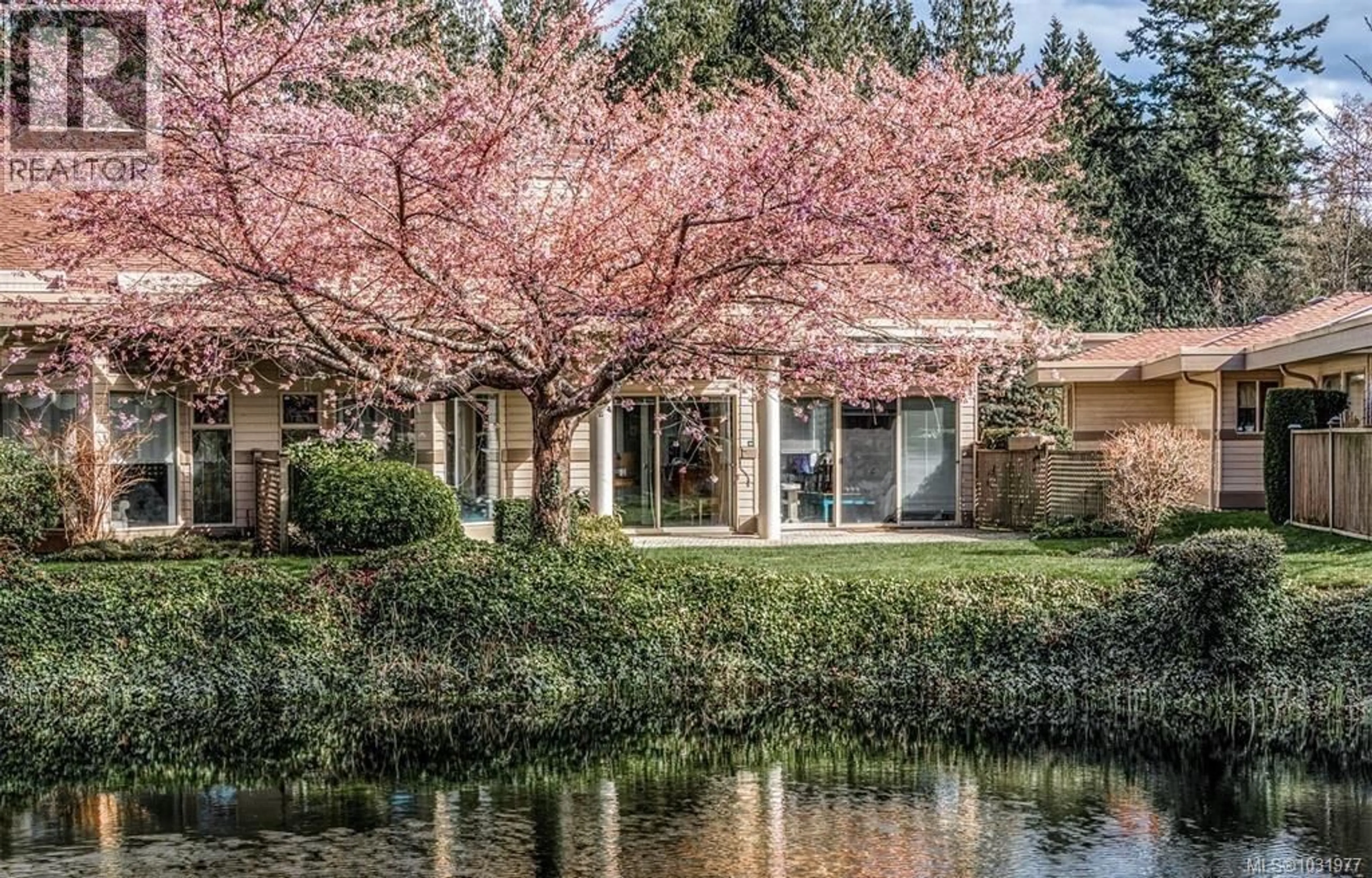 Unknown for 823 LAKES BOULEVARD, Parksville British Columbia V9P2P8