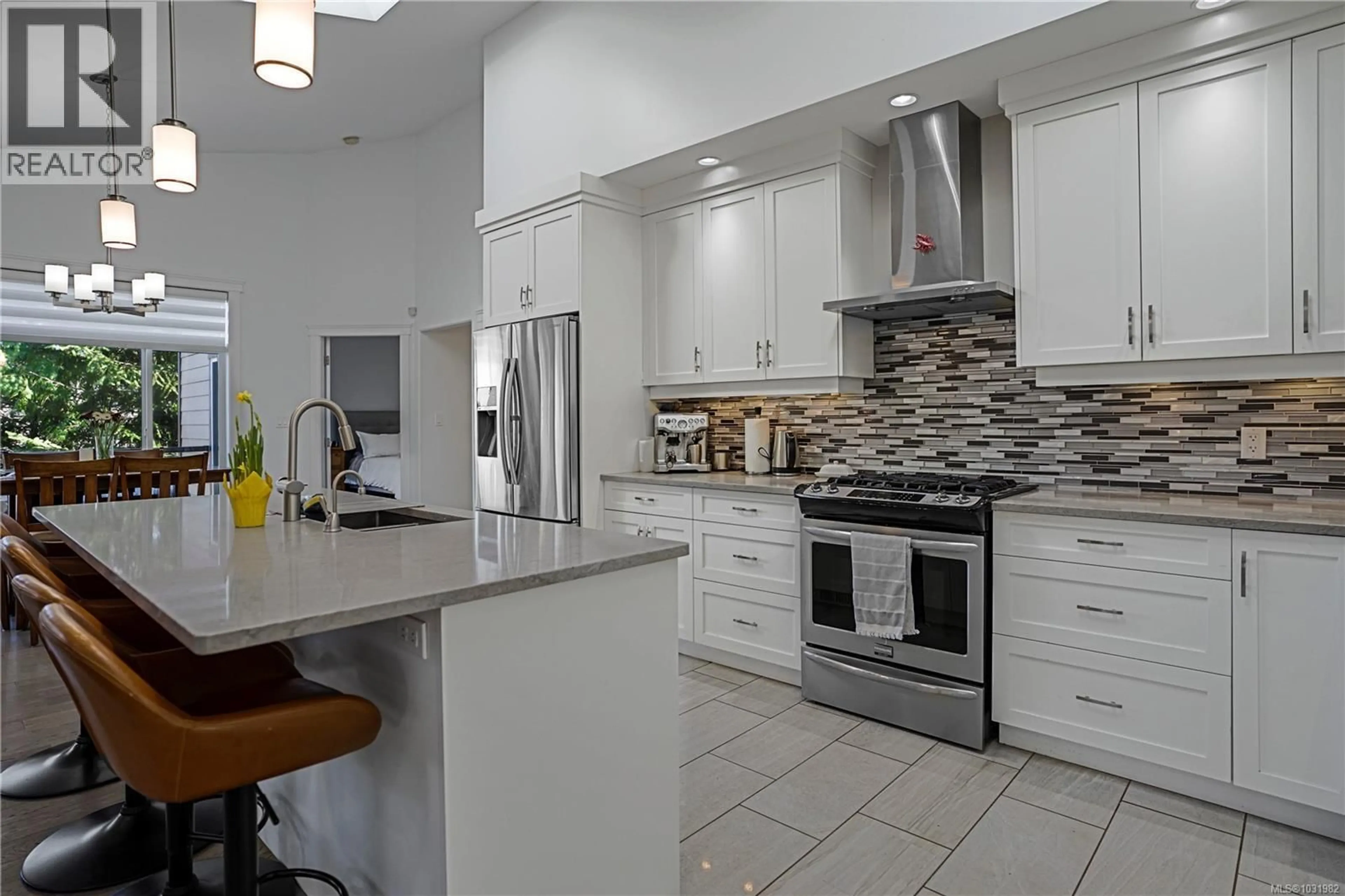 Contemporary kitchen, ceramic/tile floor for 3413 BARRINGTON ROAD, Nanaimo British Columbia V9T0J1