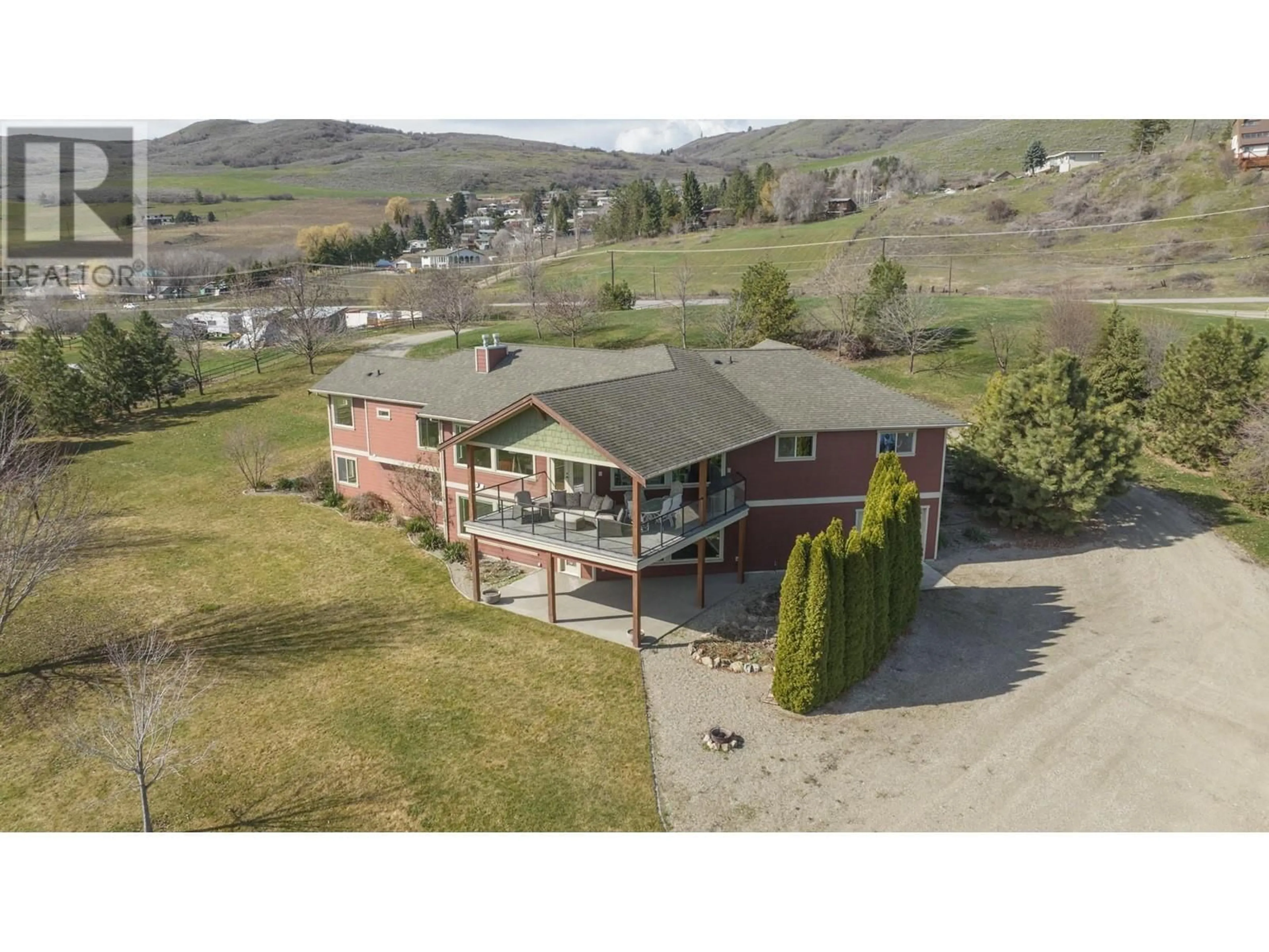 Frontside or backside of a home for 6325 Old kamloops Road, Vernon British Columbia V1H1P8