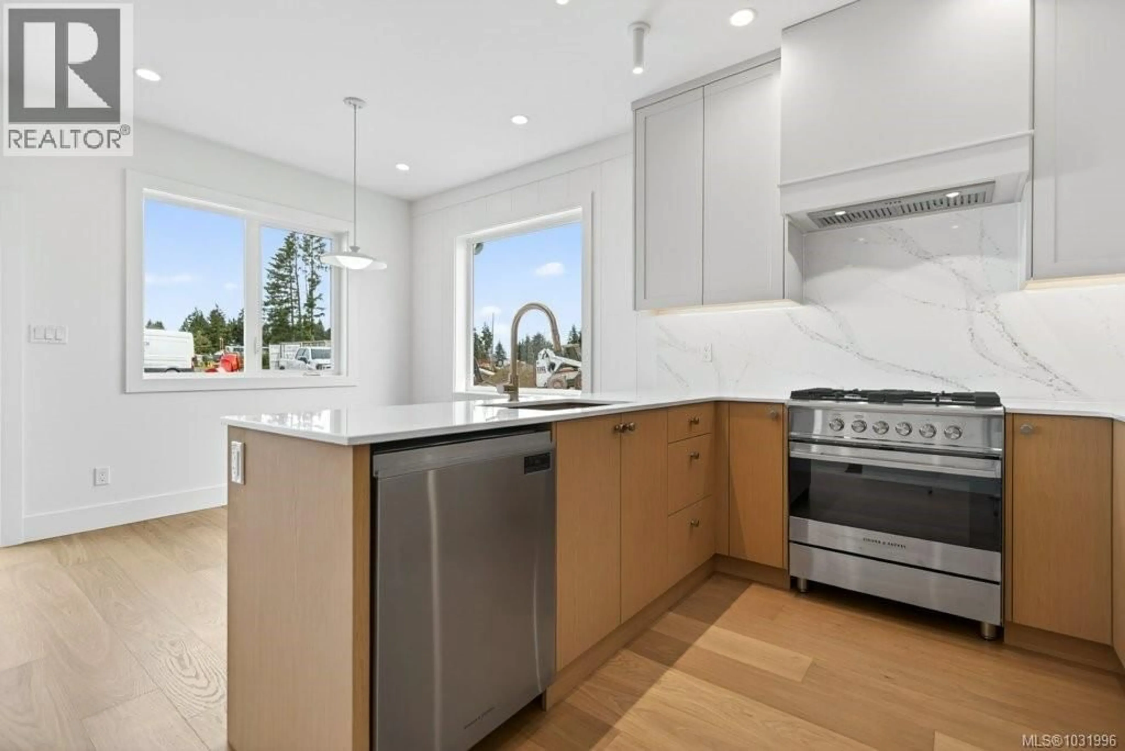 Unknown for D - 875 GRUMMAN PLACE, Comox British Columbia V9M4H9