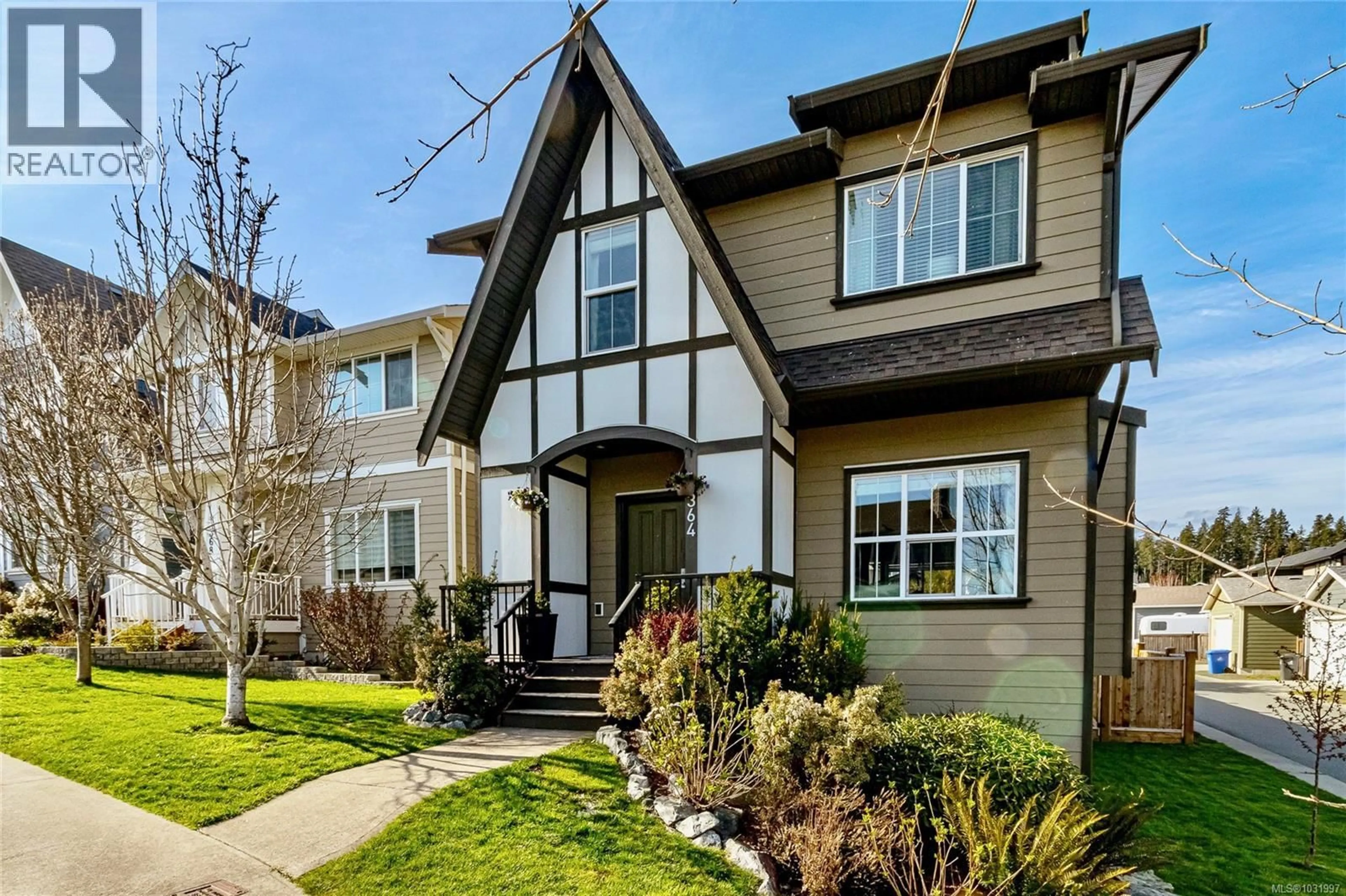 Home with vinyl exterior material, street for 364 KESTREL STREET, Colwood British Columbia V9C0L9