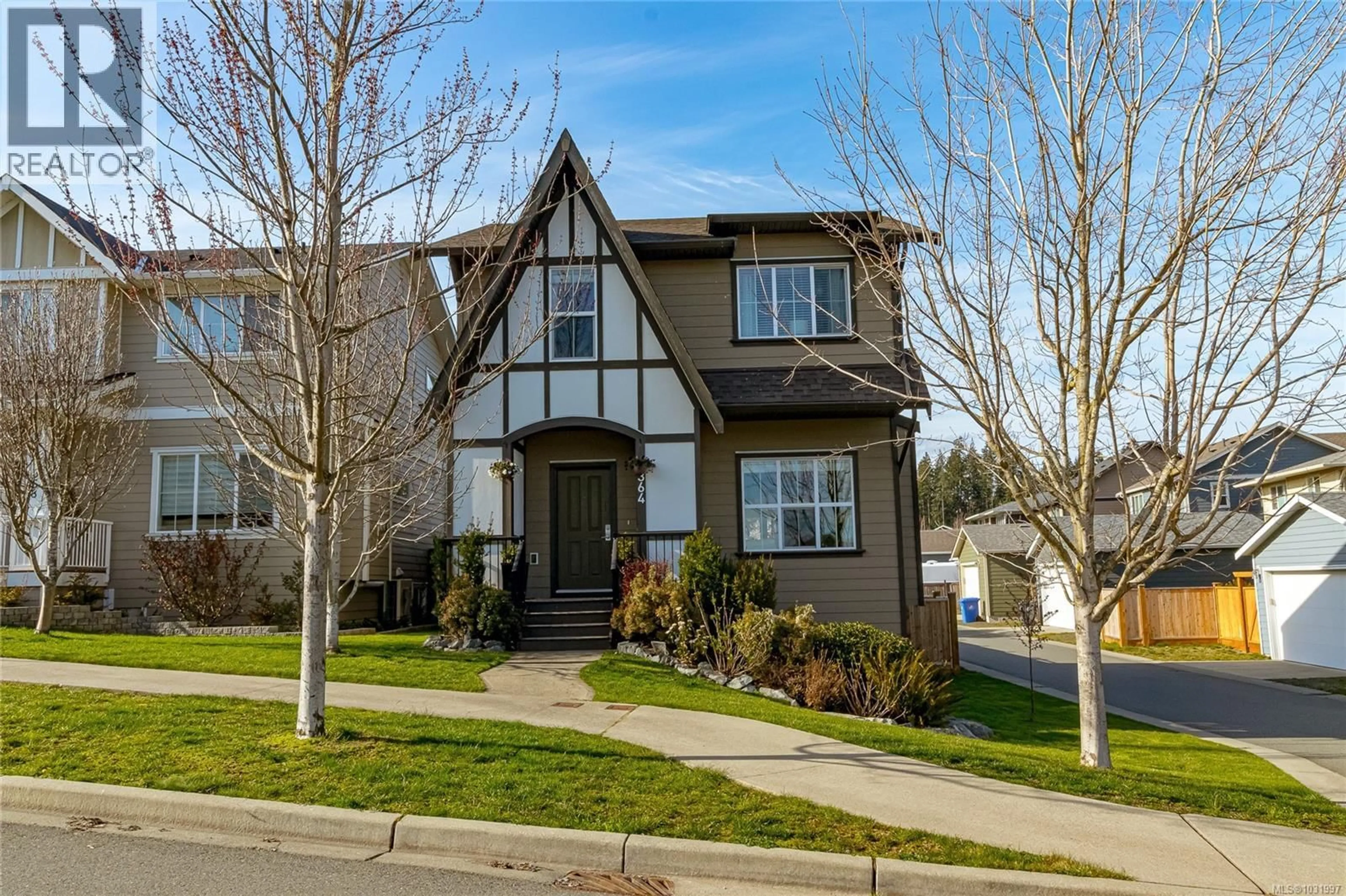 Home with vinyl exterior material, street for 364 KESTREL STREET, Colwood British Columbia V9C0L9