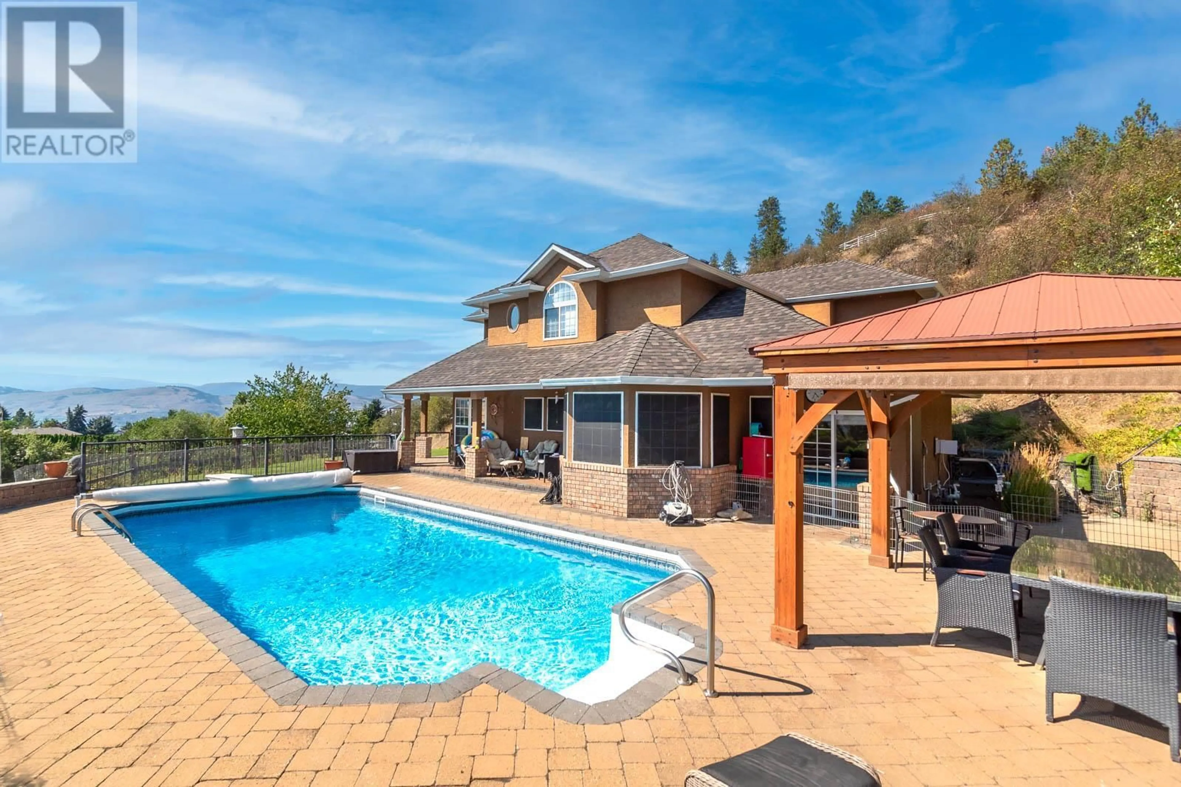 Indoor or outdoor pool for 567 Cypress Drive, Coldstream British Columbia V1B2X9