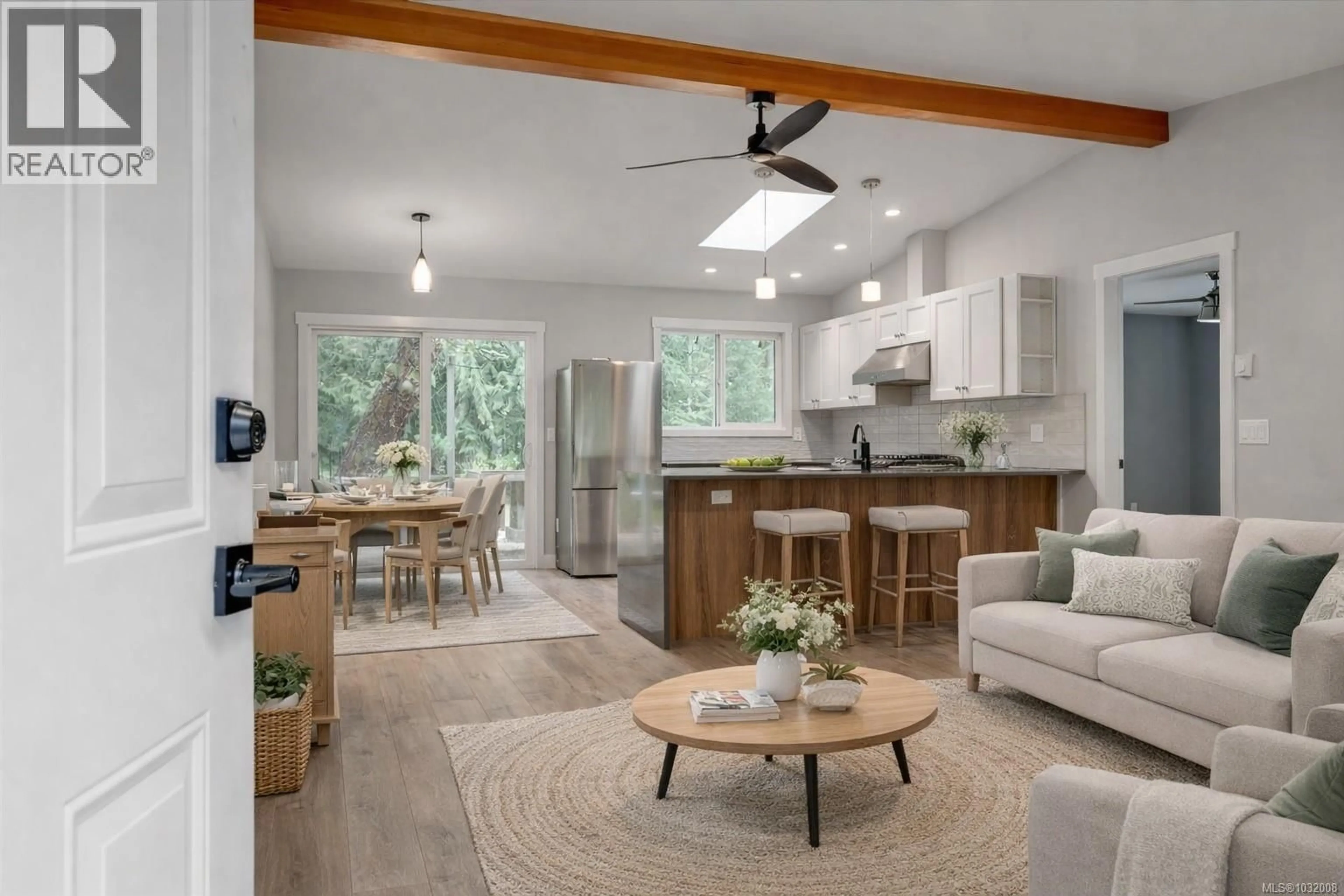 Open concept kitchen, unknown for 840 MARY ROAD, Gabriola Island British Columbia V0R1X3