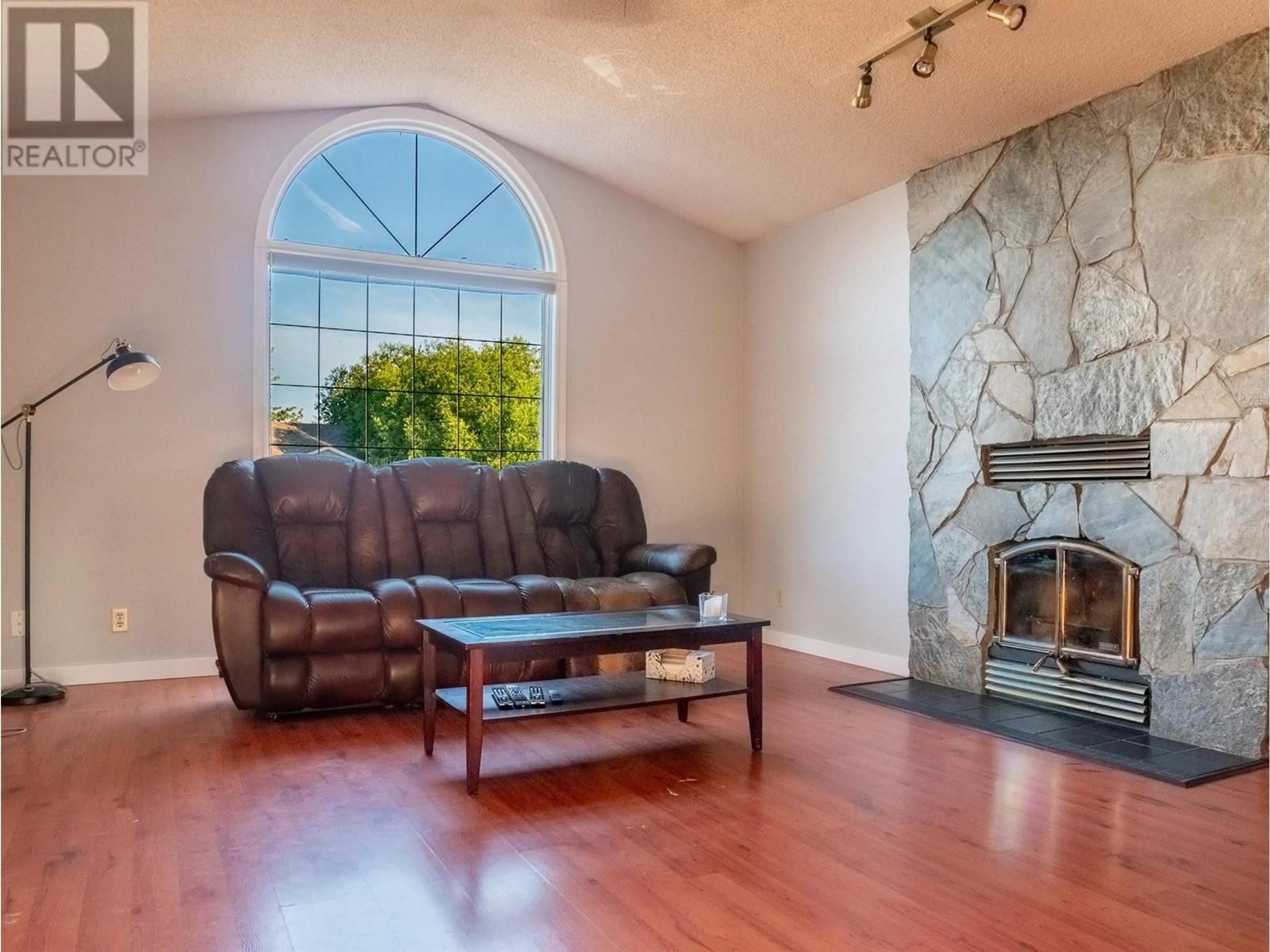 Living room, wood floors for 10720 Cottonwood Crescent, Dawson Creek British Columbia V1G4M4