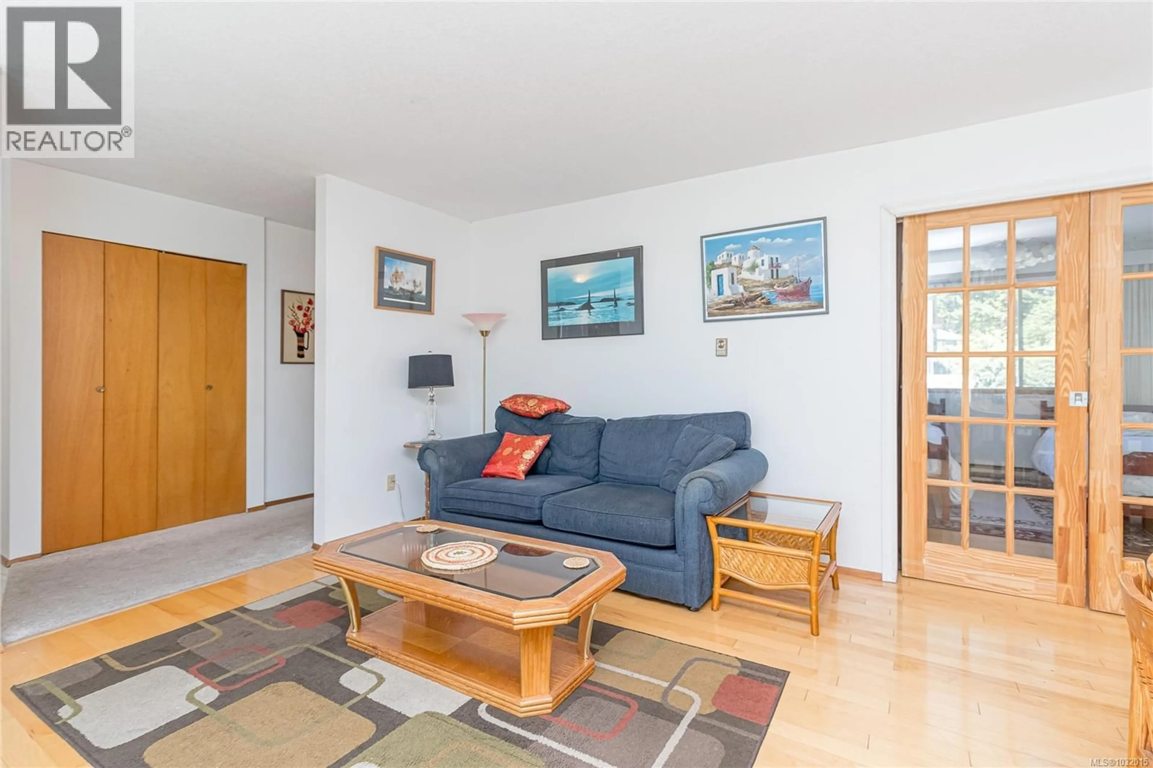 Living room with furniture, unknown for 9975 VICTORIA ROAD, Chemainus British Columbia V0R1K2