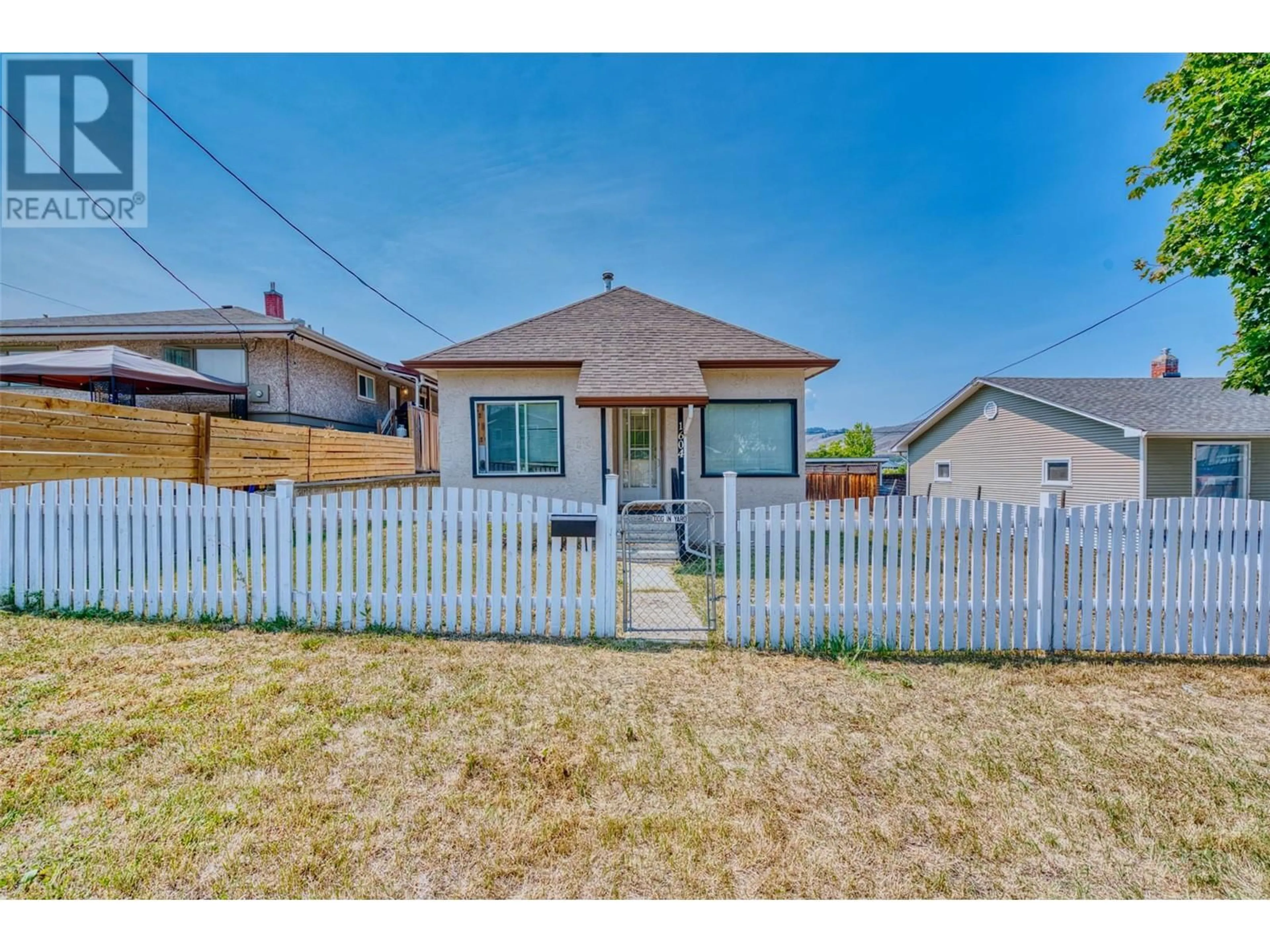 Fenced yard for 1604 34 Street, Vernon British Columbia V1T5V5